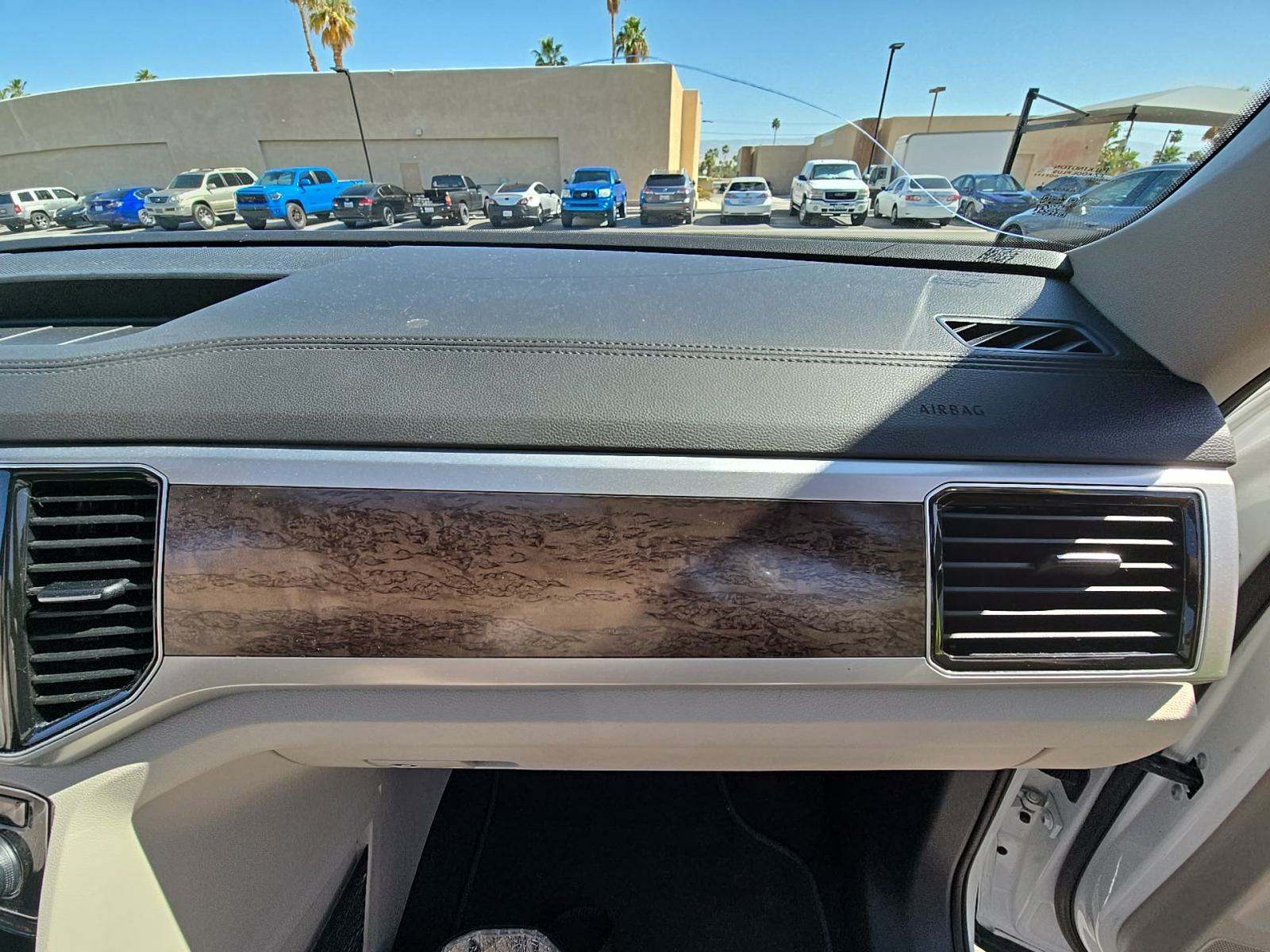 2019 Volkswagen Atlas 3.6L SEL Premium AWD