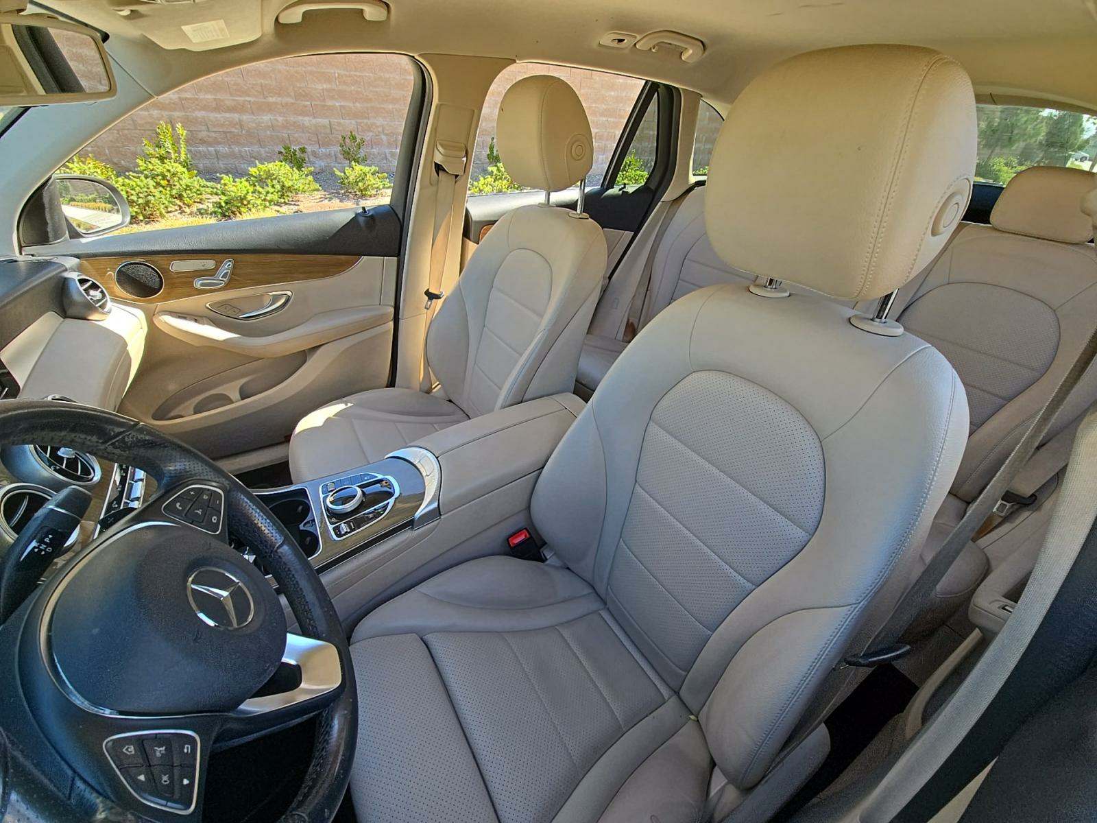 2019 Mercedes-Benz GLC GLC 300 RWD