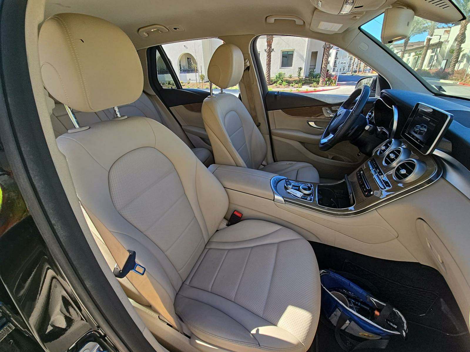 2019 Mercedes-Benz GLC GLC 300 RWD