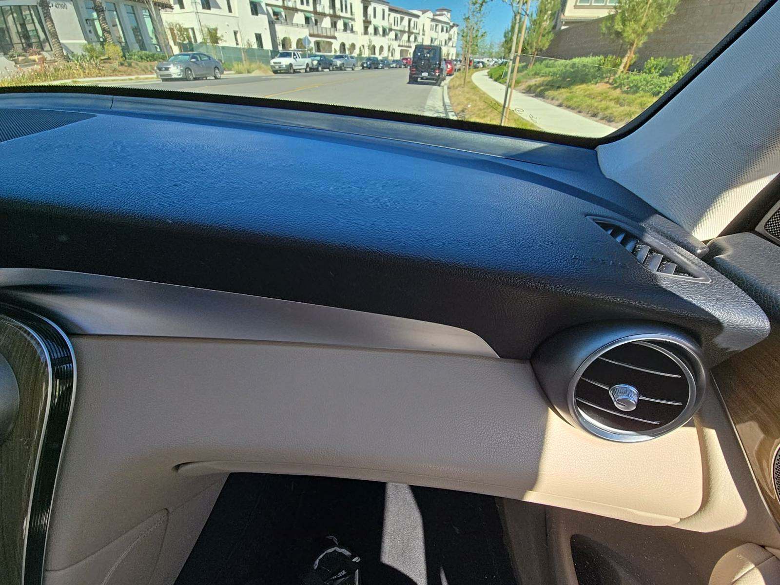 2019 Mercedes-Benz GLC GLC 300 RWD