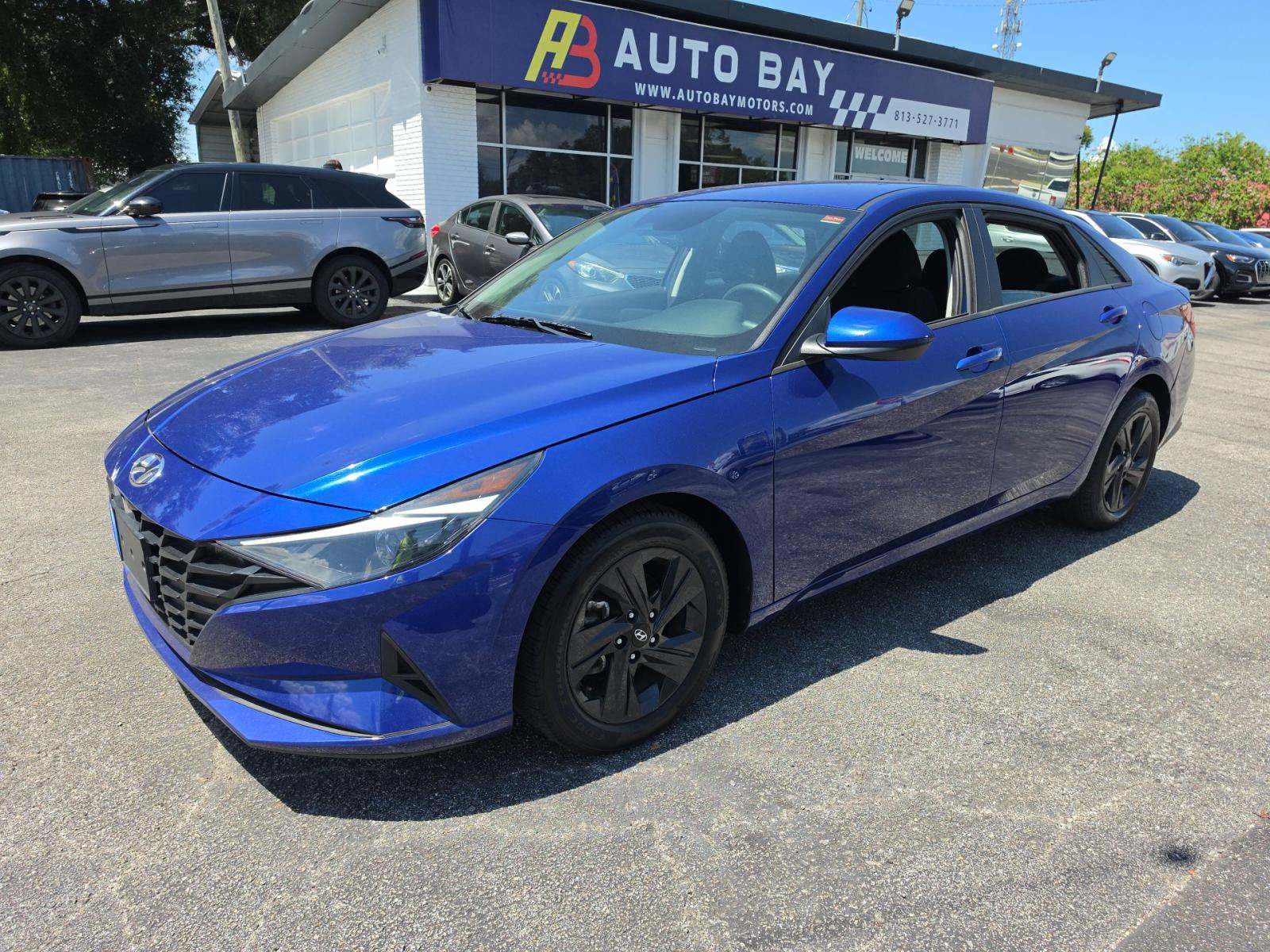 2023 Hyundai Elantra SEL FWD