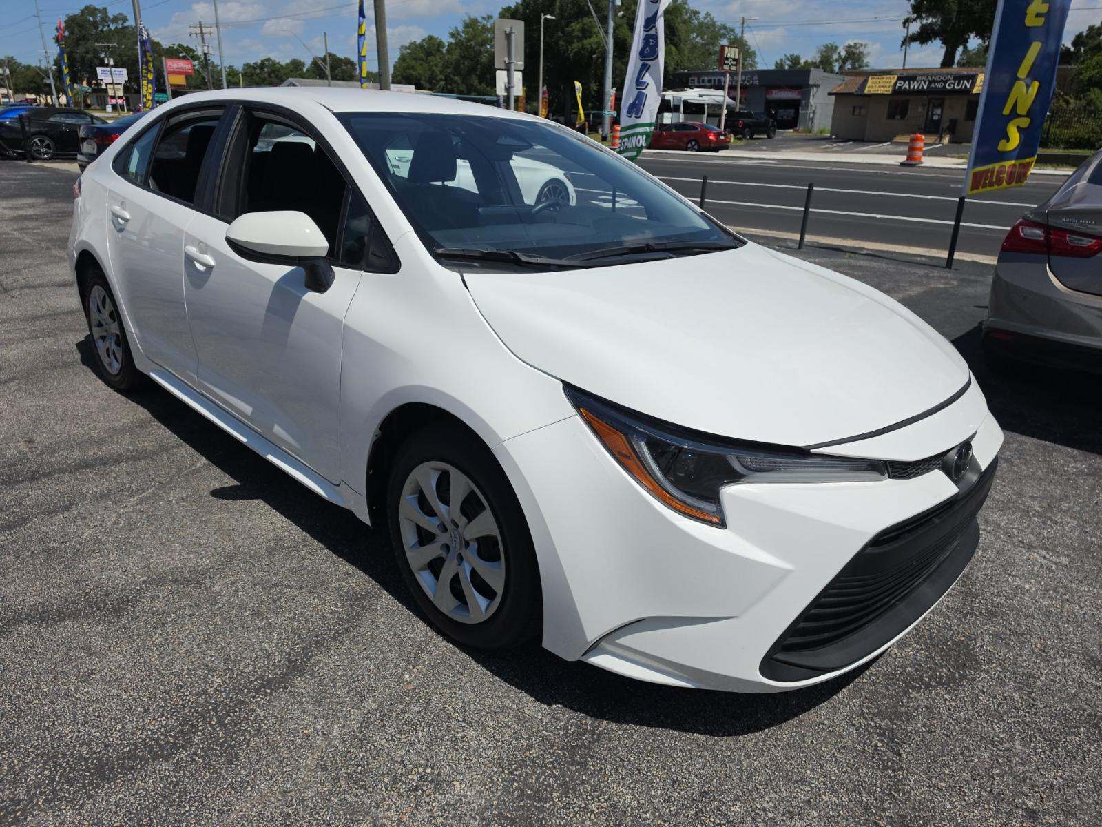 2025 Toyota Corolla LE FWD