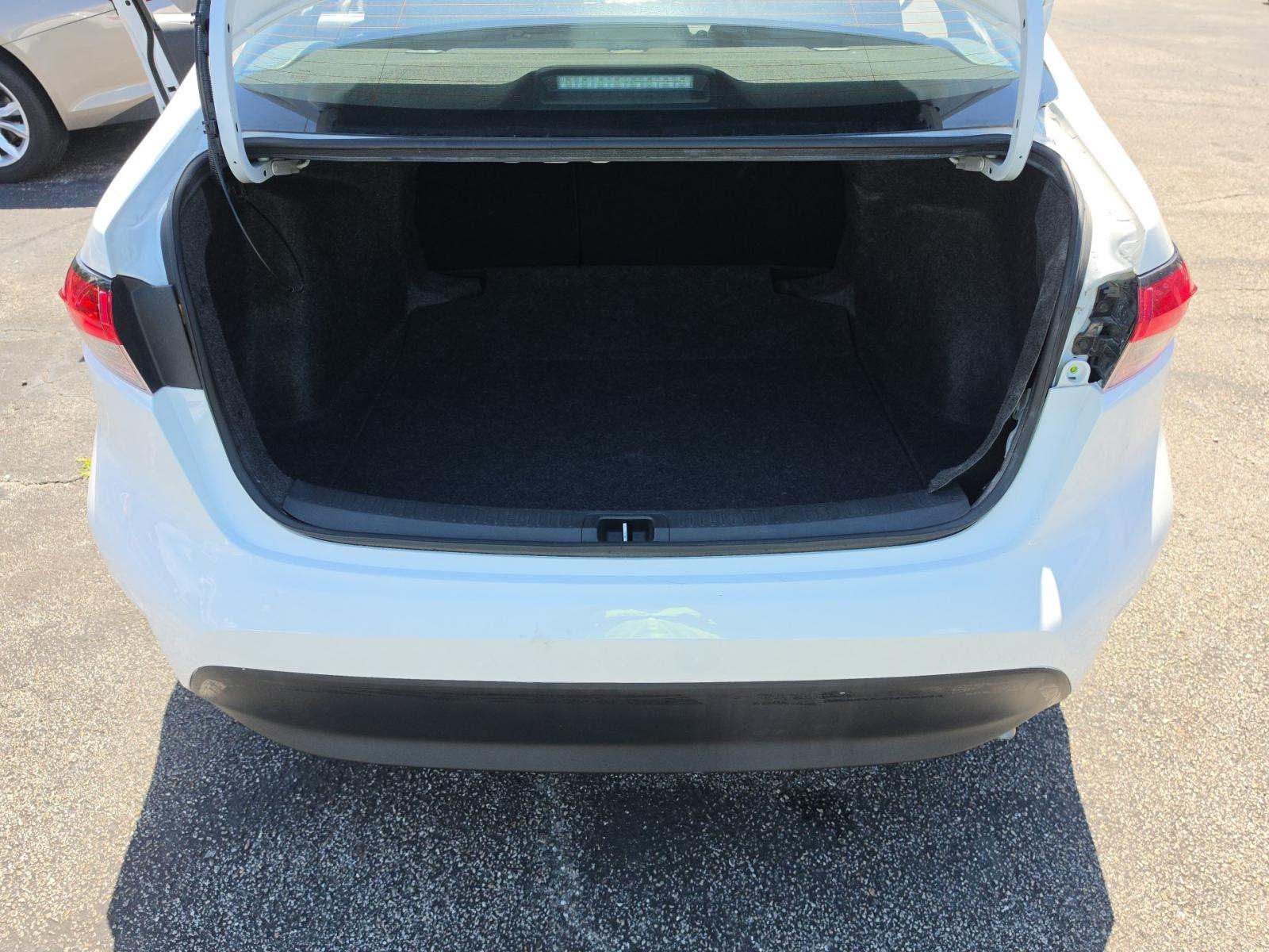 2025 Toyota Corolla LE FWD