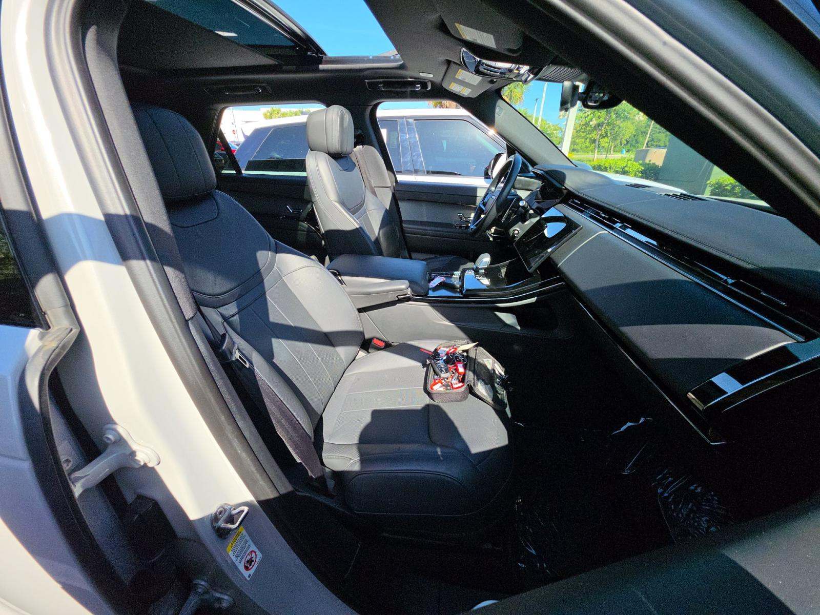 2024 Land Rover Range Rover Sport Dynamic SE AWD