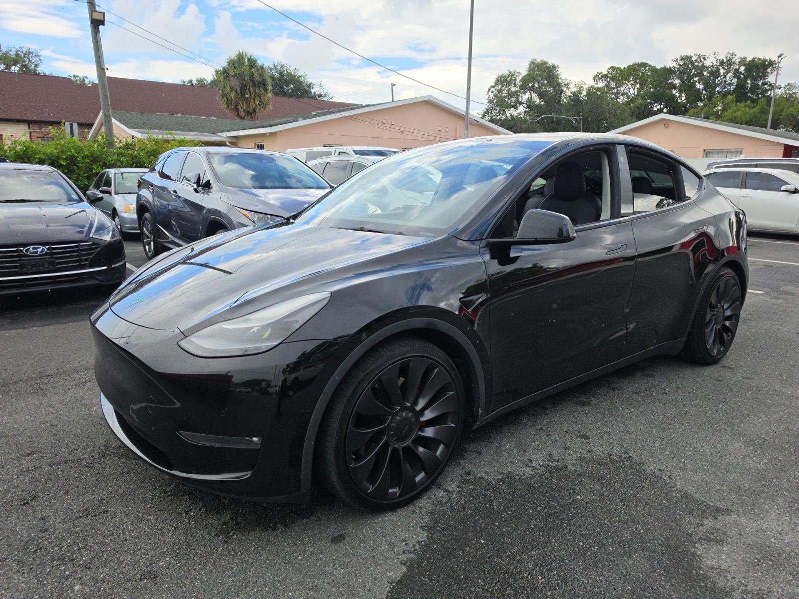 TESLA MODEL Y - 1