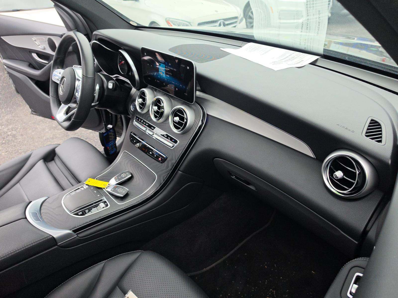 2022 Mercedes-Benz GLC GLC 300 AWD