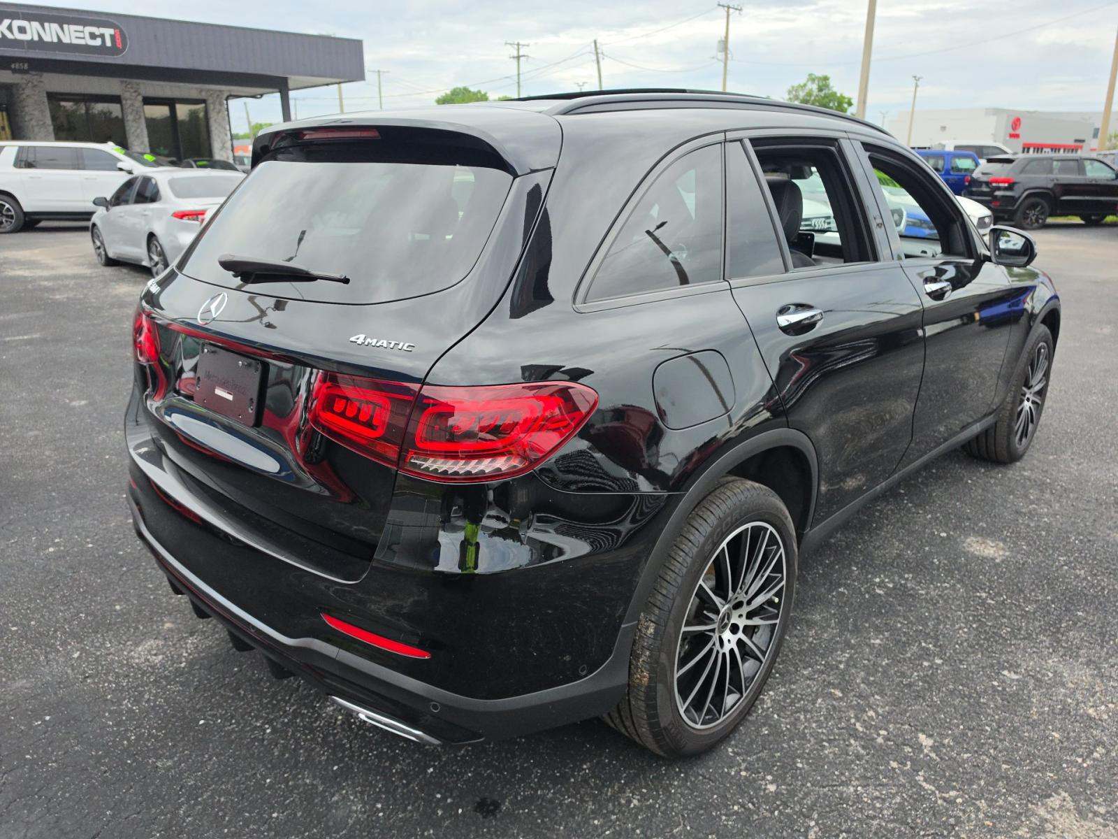 2022 Mercedes-Benz GLC GLC 300 AWD