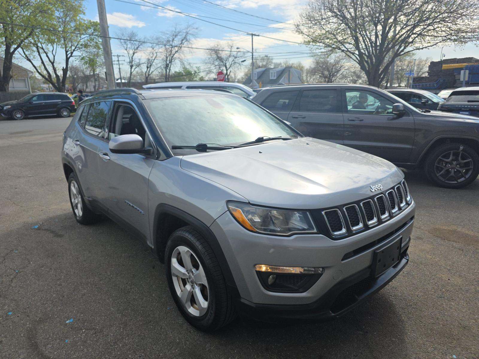 JEEP LATITUDE - 4