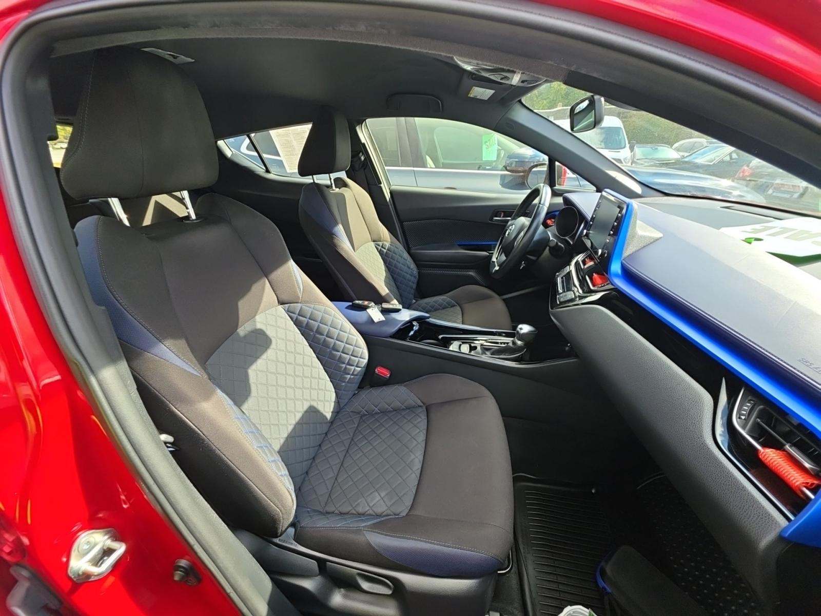 2020 Toyota C-HR XLE FWD