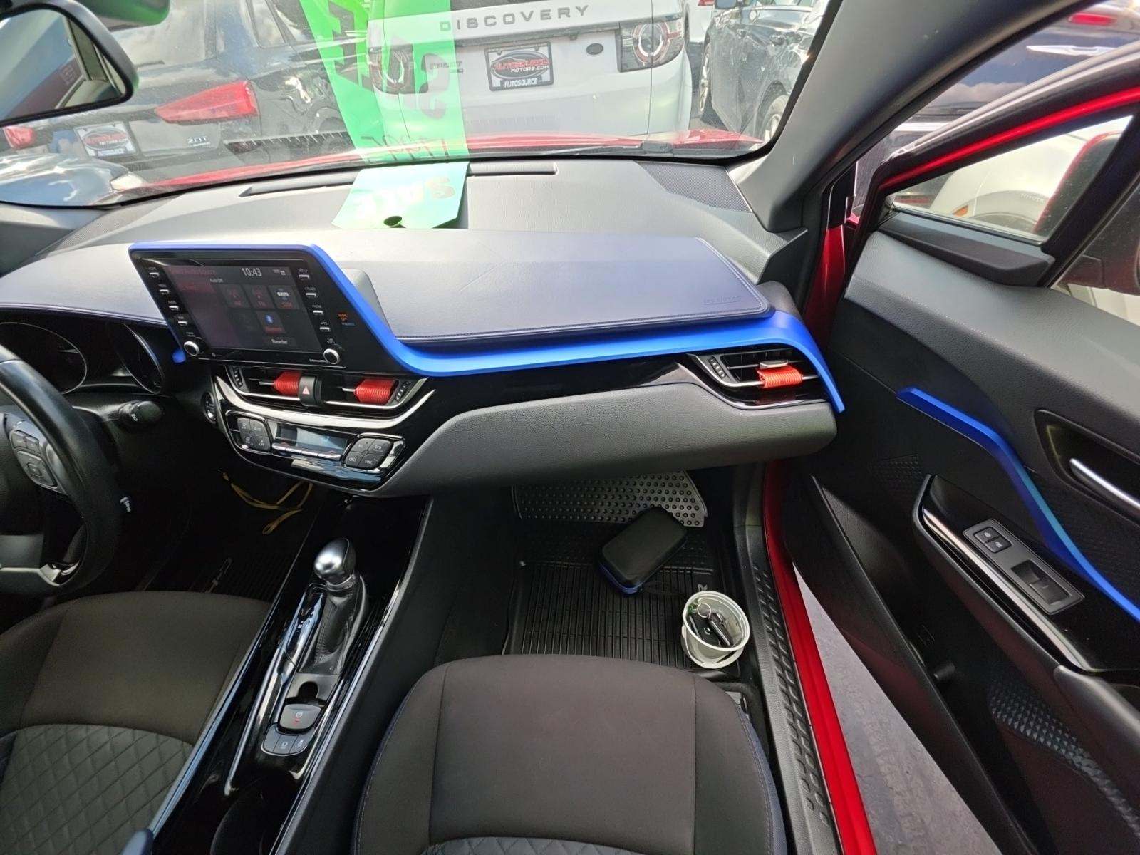 2020 Toyota C-HR XLE FWD