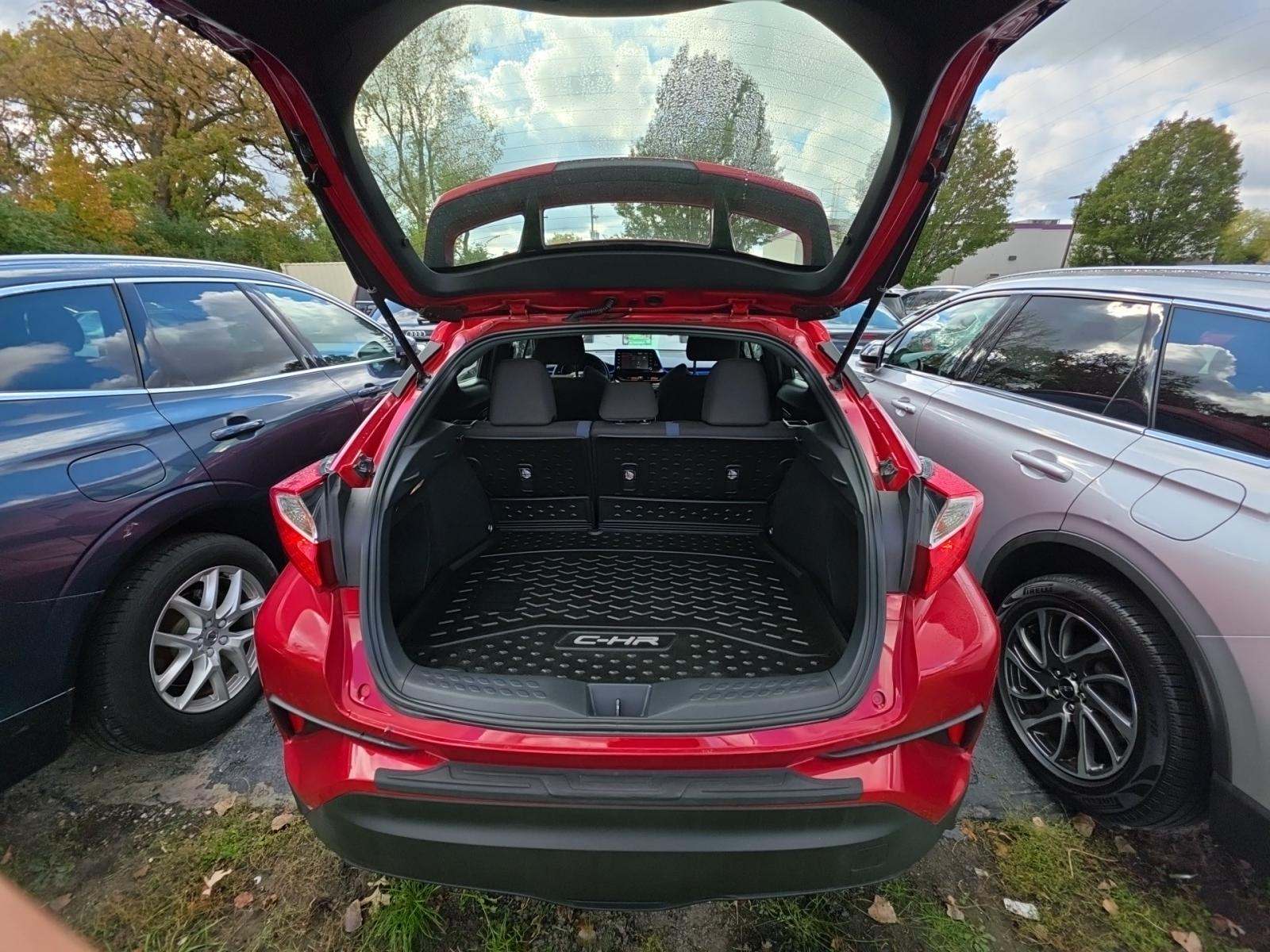 2020 Toyota C-HR XLE FWD