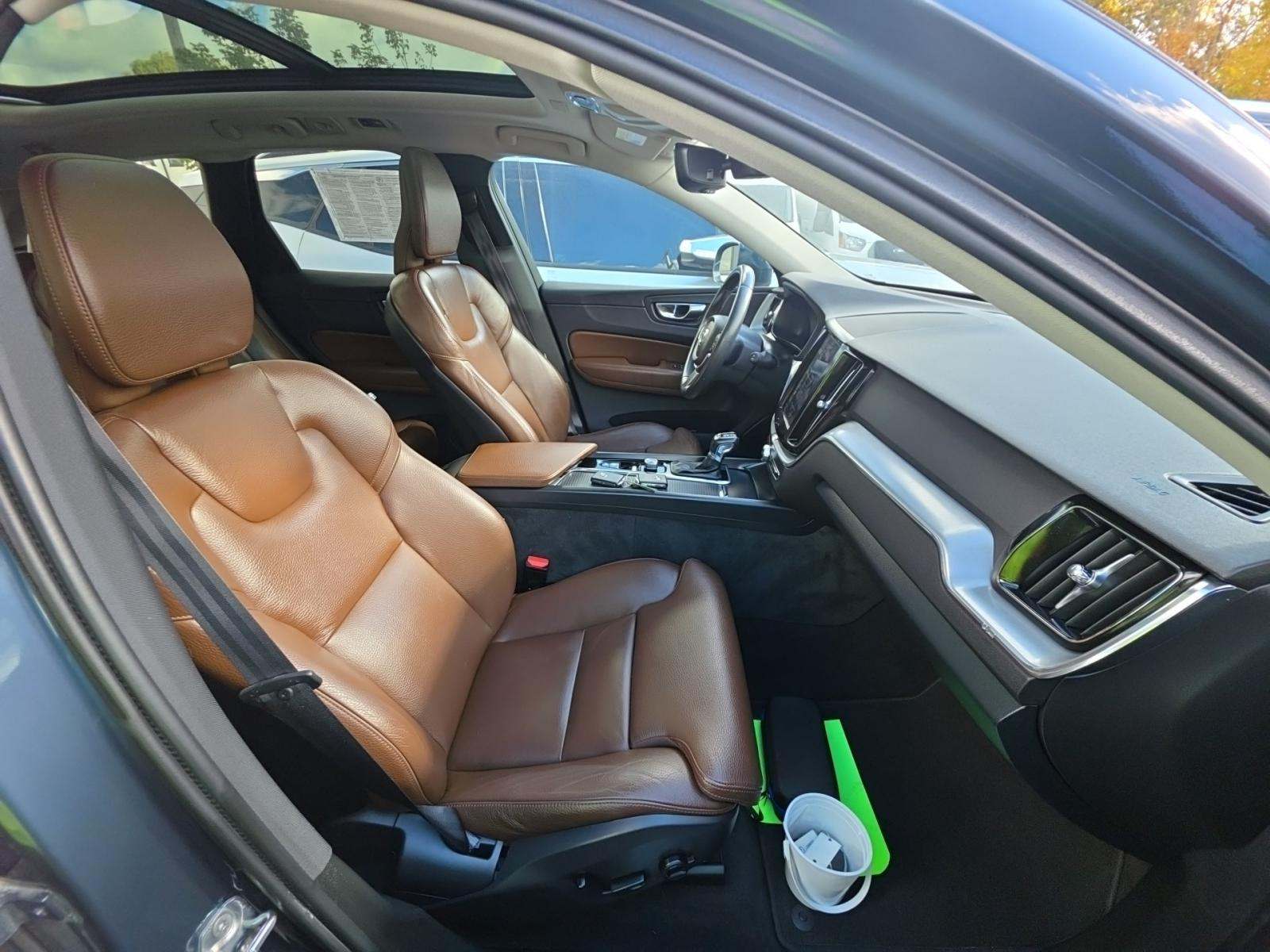 2019 Volvo XC60 T5 Momentum FWD