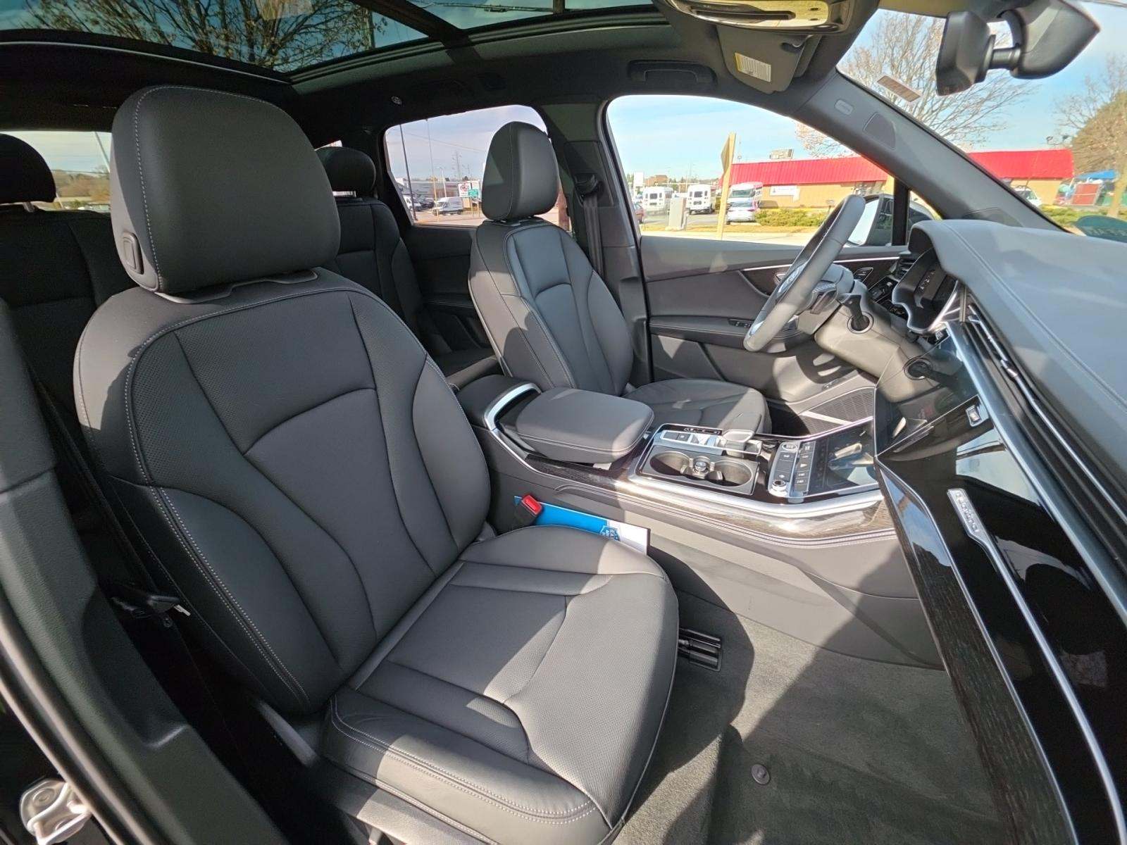 2025 Audi Q7 Premium Plus AWD