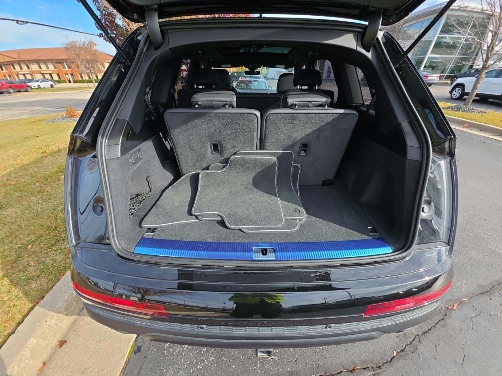 2025 Audi Q7 Premium Plus AWD