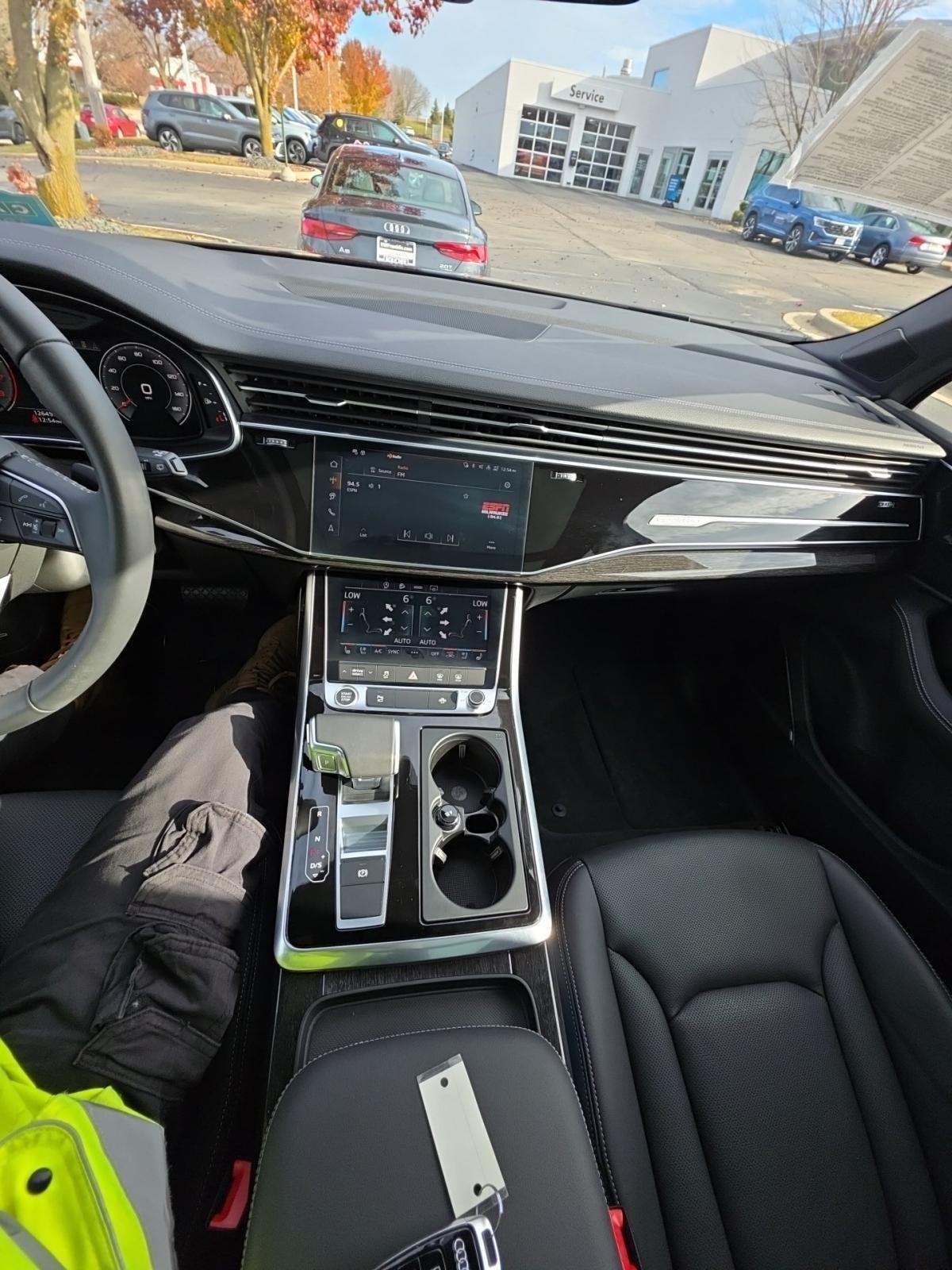 2025 Audi Q7 Premium Plus AWD