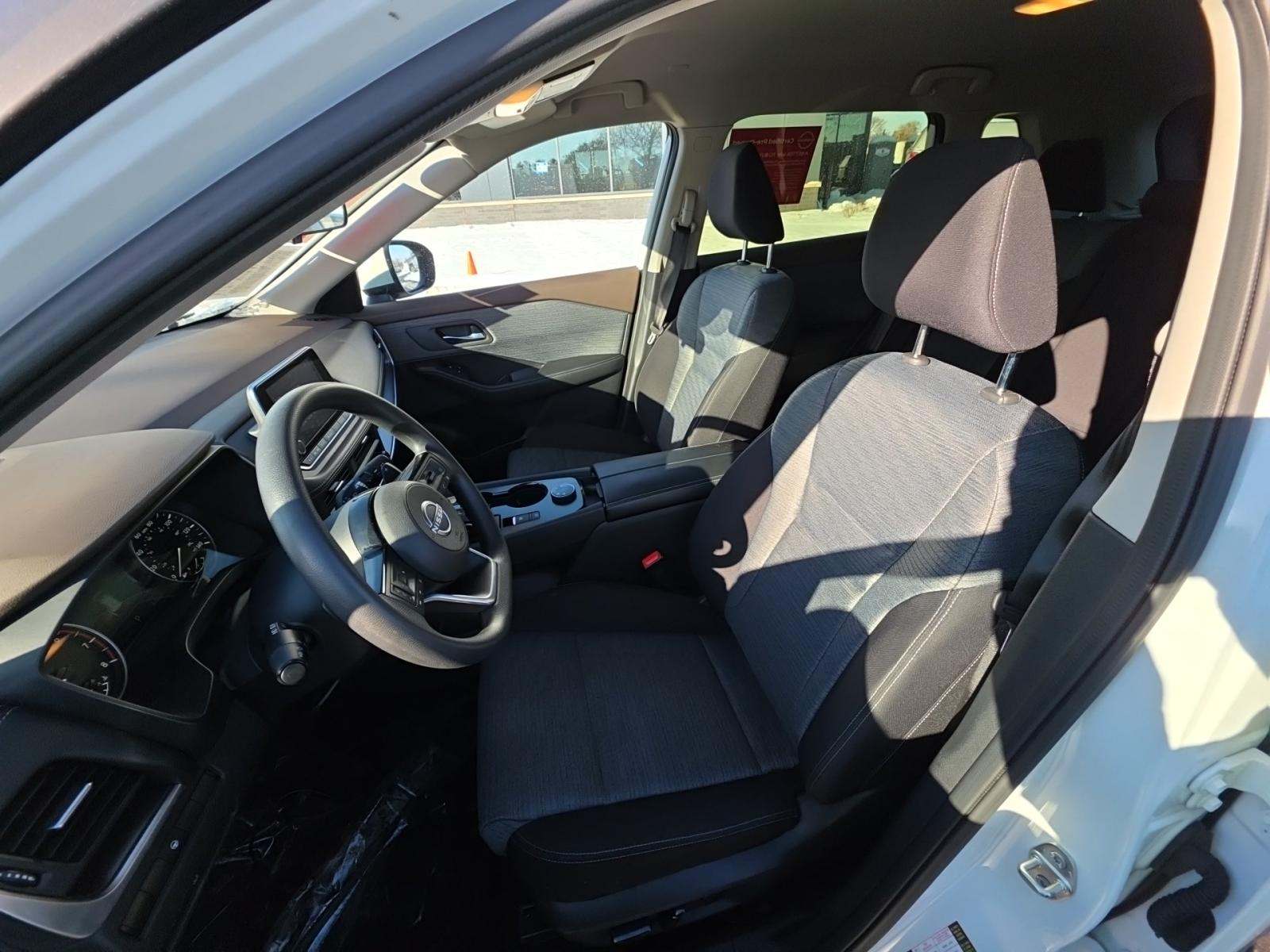 2023 Nissan Rogue SV AWD