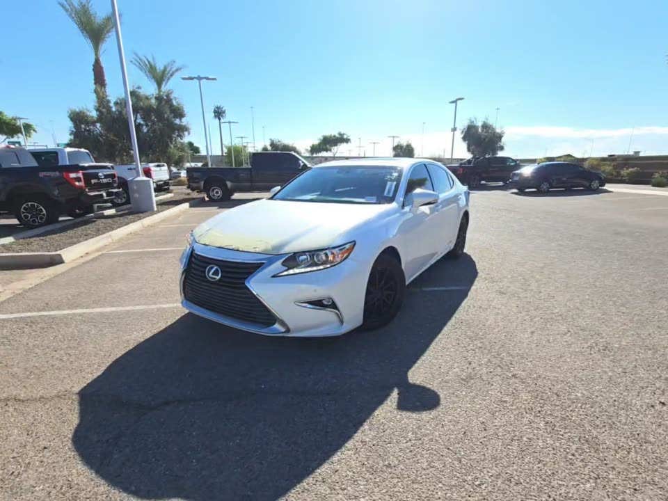 2016 Lexus ES 300h