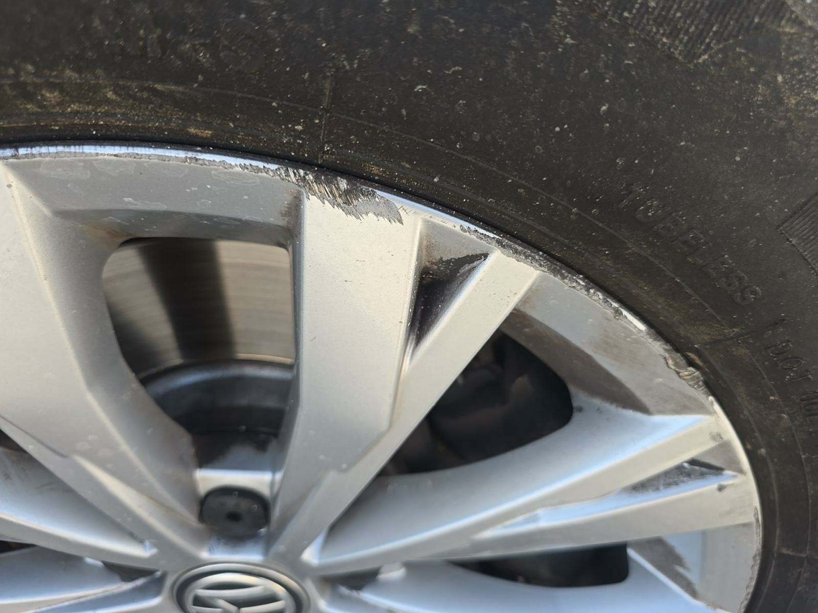 2018 Volkswagen Tiguan 2.0T SE FWD