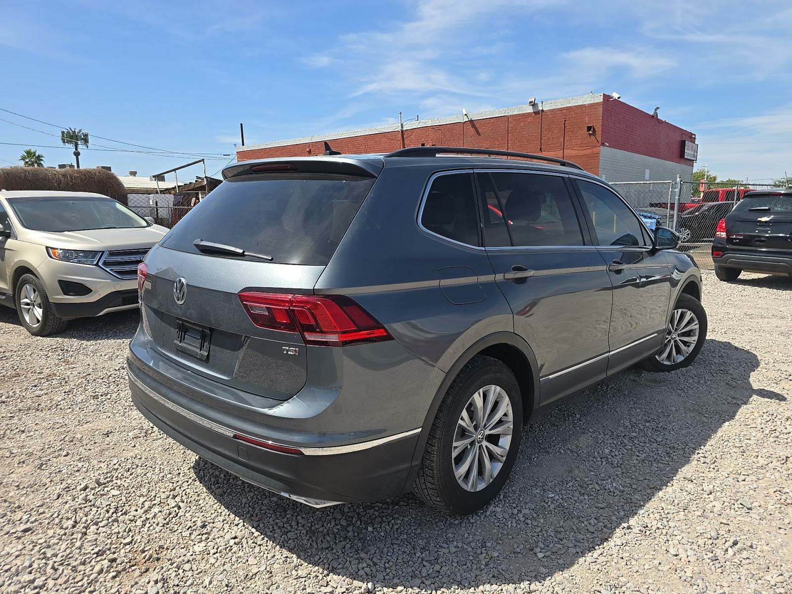 2018 Volkswagen Tiguan 2.0T SE FWD