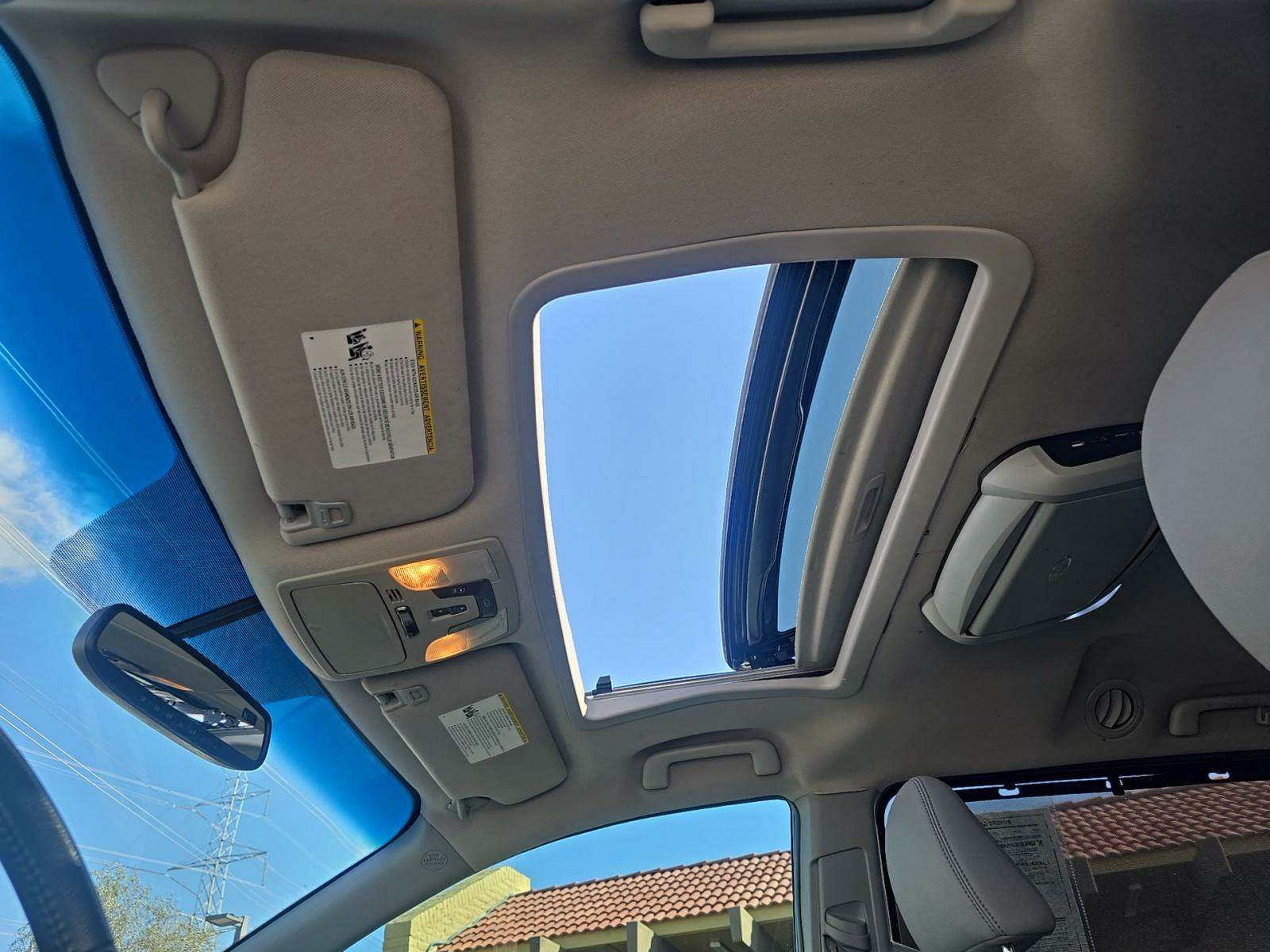 2017 Toyota Sienna XLE FWD