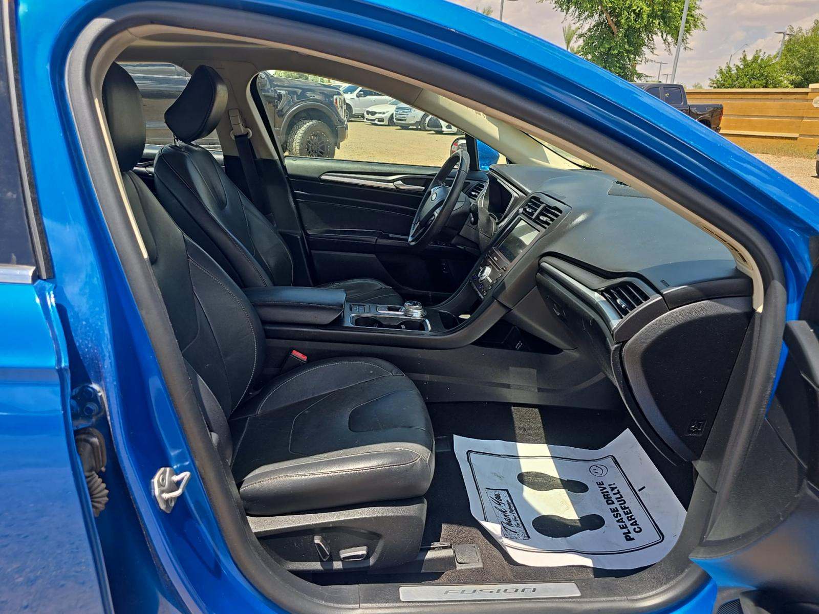 2020 Ford Fusion Hybrid Titanium FWD