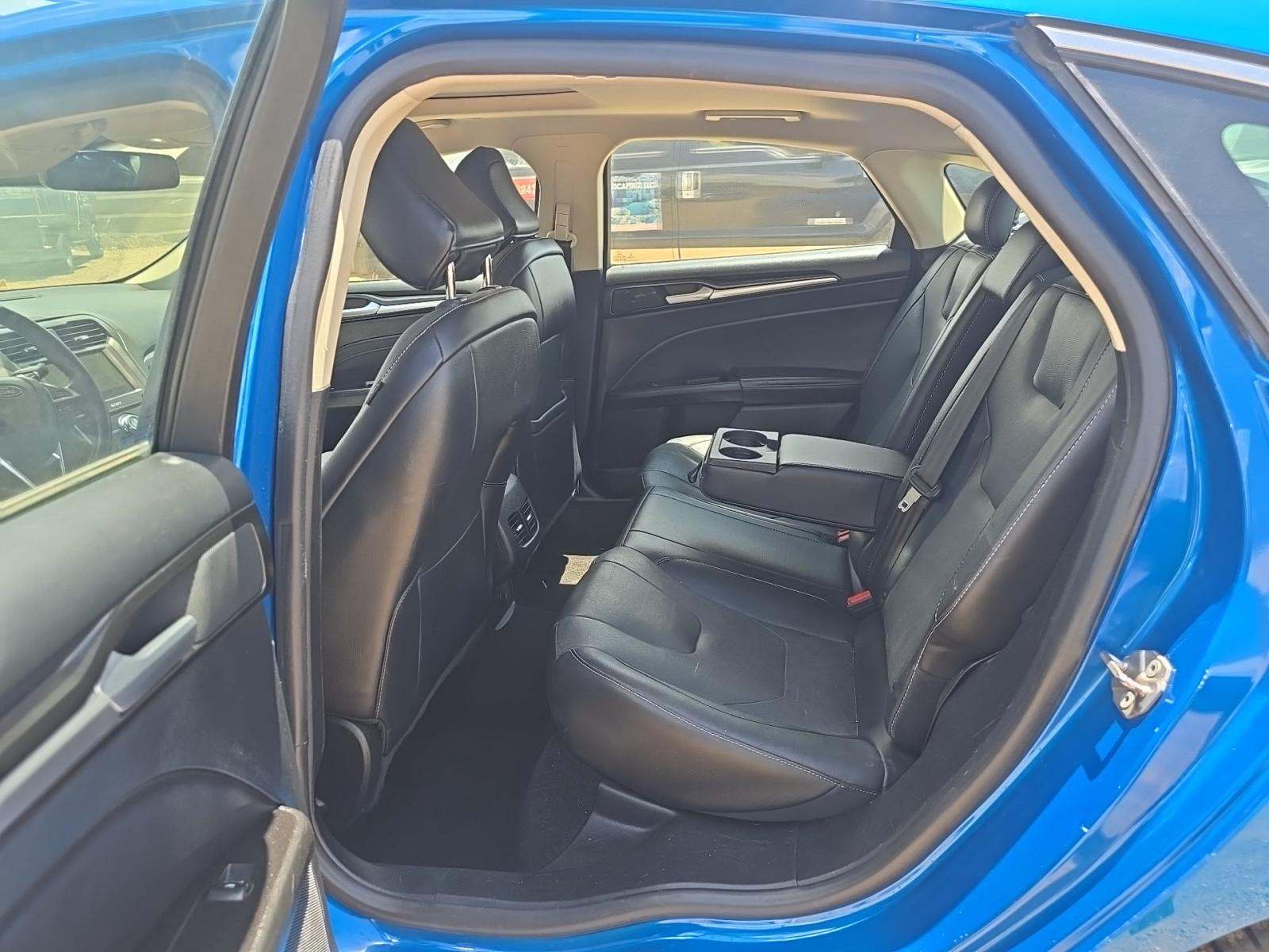 2020 Ford Fusion Hybrid Titanium FWD