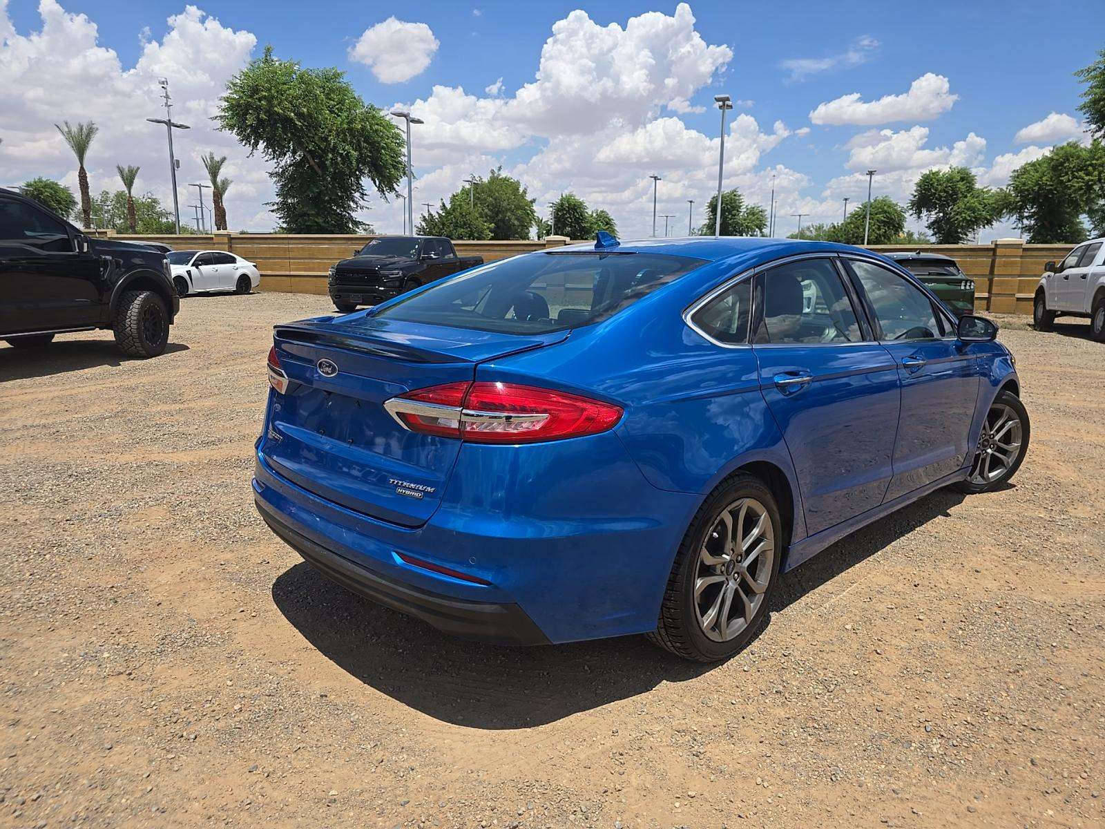 2020 Ford Fusion Hybrid Titanium FWD
