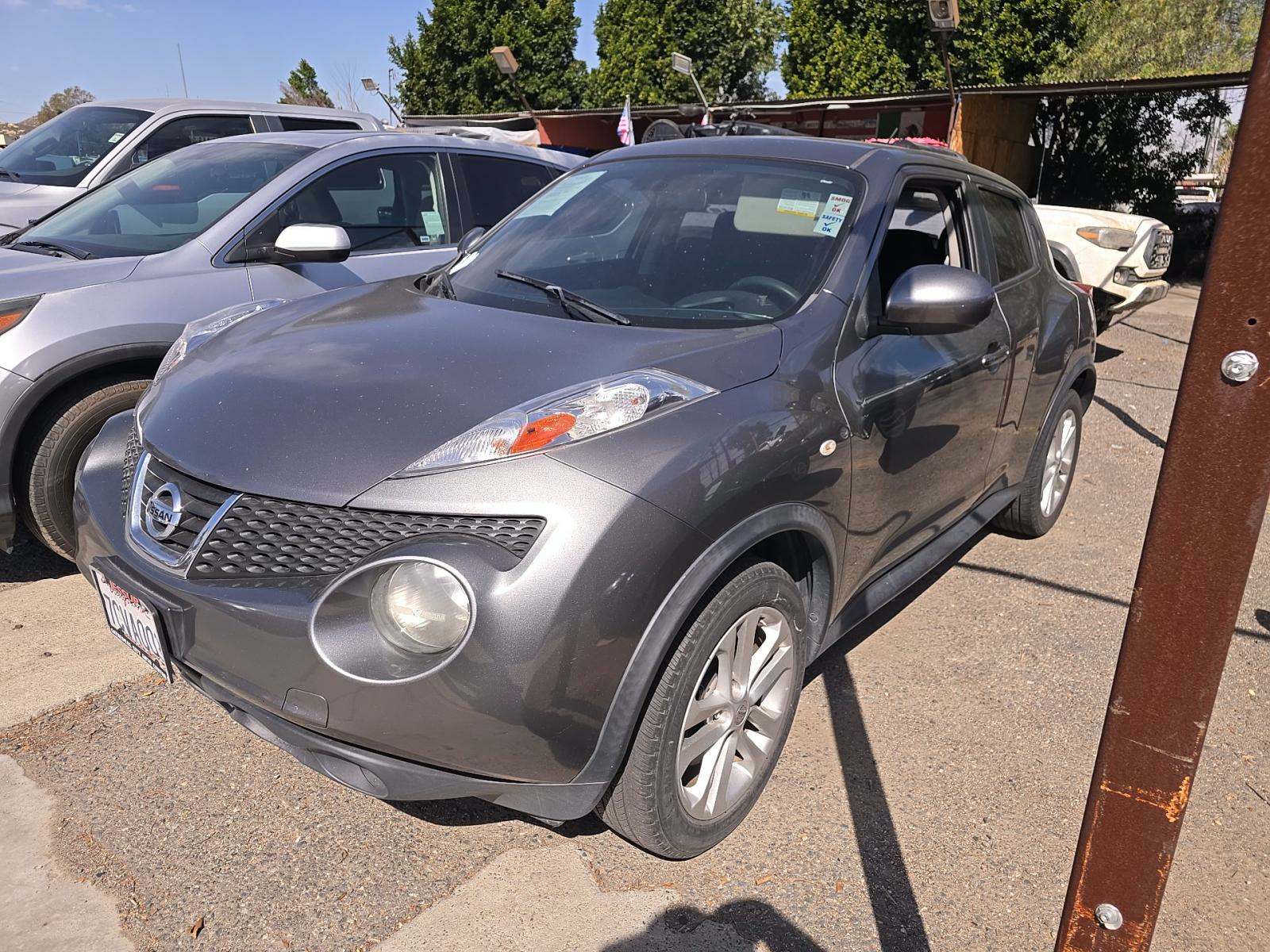 2013 Nissan JUKE S FWD