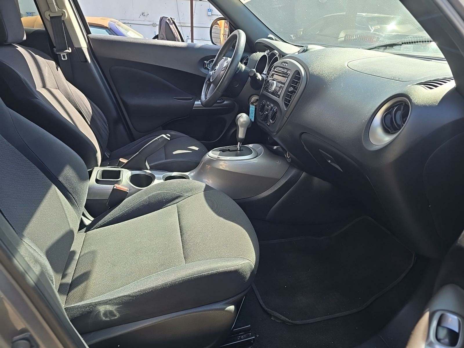 2013 Nissan JUKE S FWD