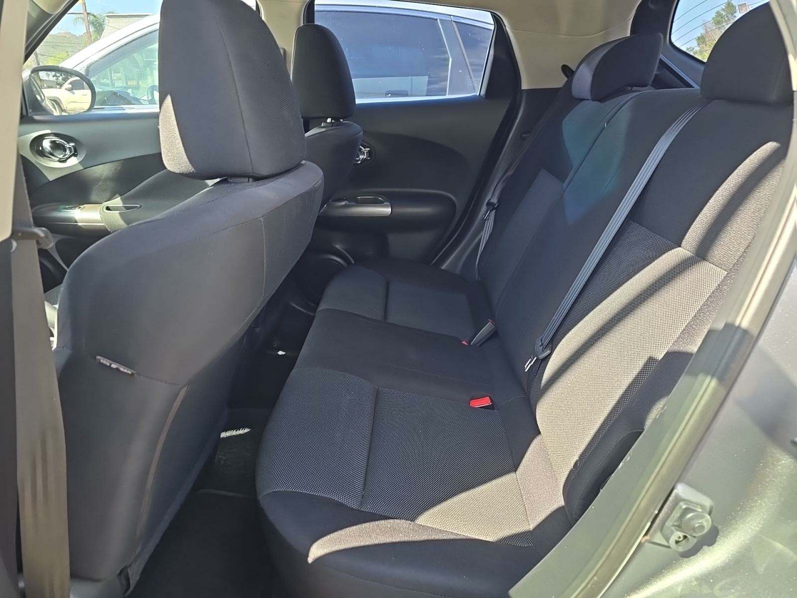 2013 Nissan JUKE S FWD