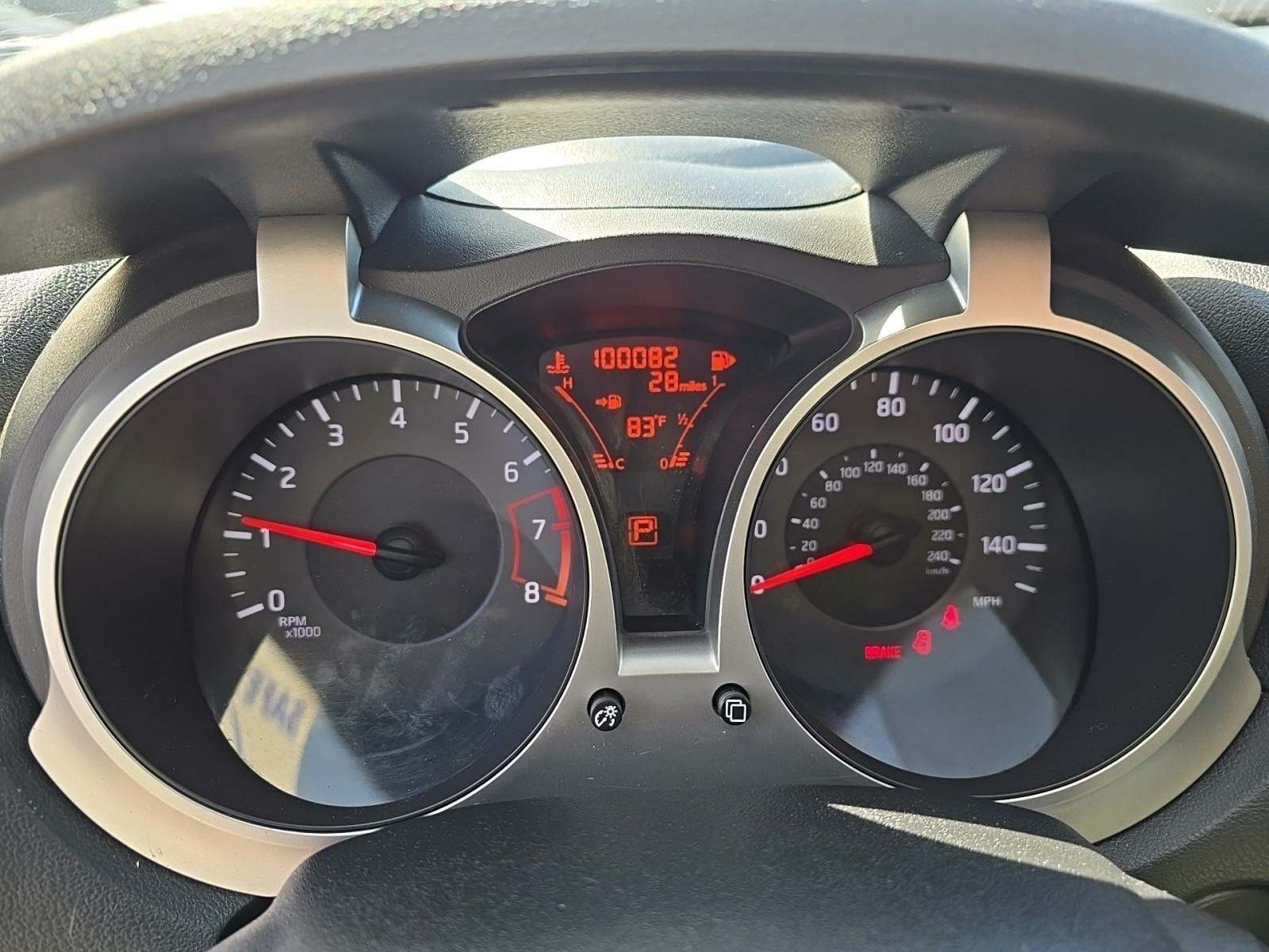 2013 Nissan JUKE S FWD