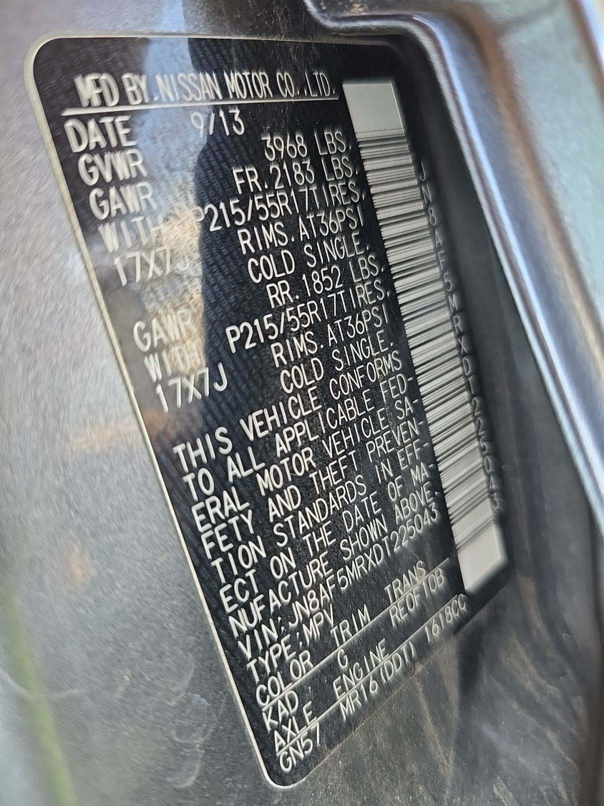 2013 Nissan JUKE S FWD