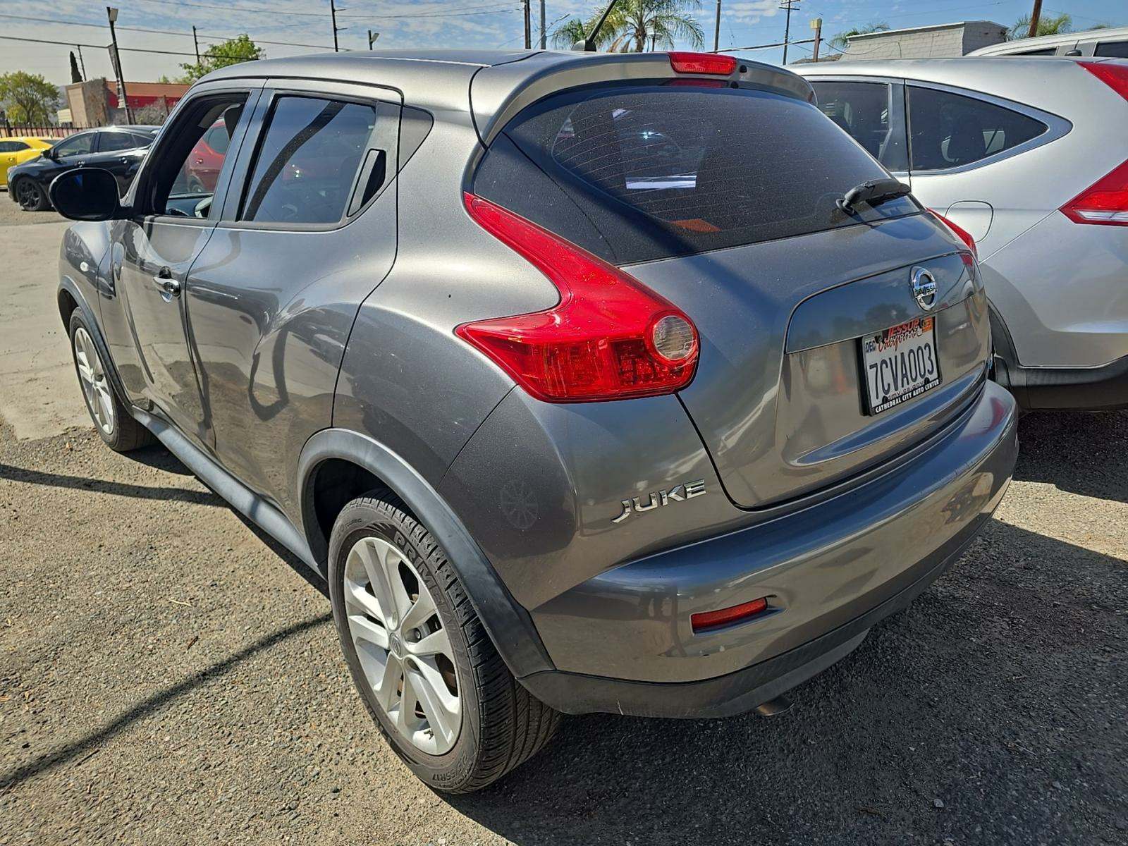 2013 Nissan JUKE S FWD