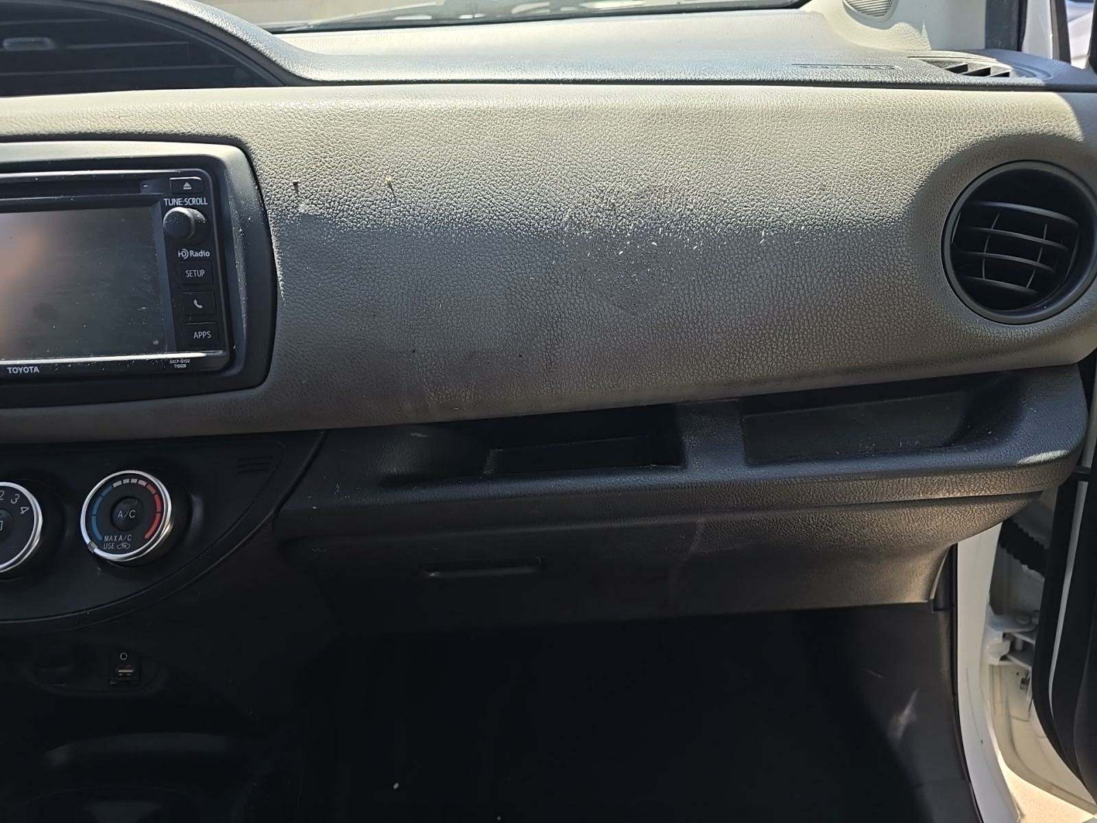 2017 Toyota Yaris SE FWD