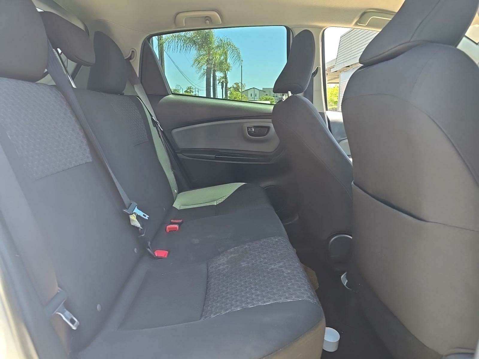 2017 Toyota Yaris SE FWD