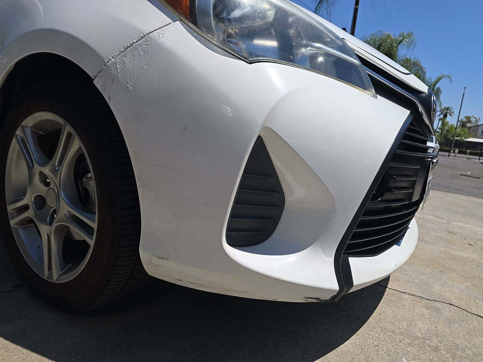 2017 Toyota Yaris SE FWD