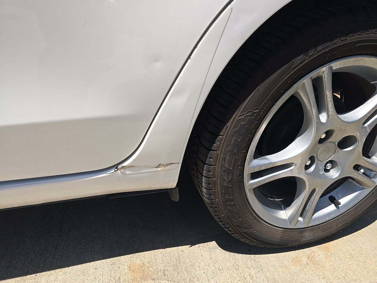 2017 Toyota Yaris SE FWD