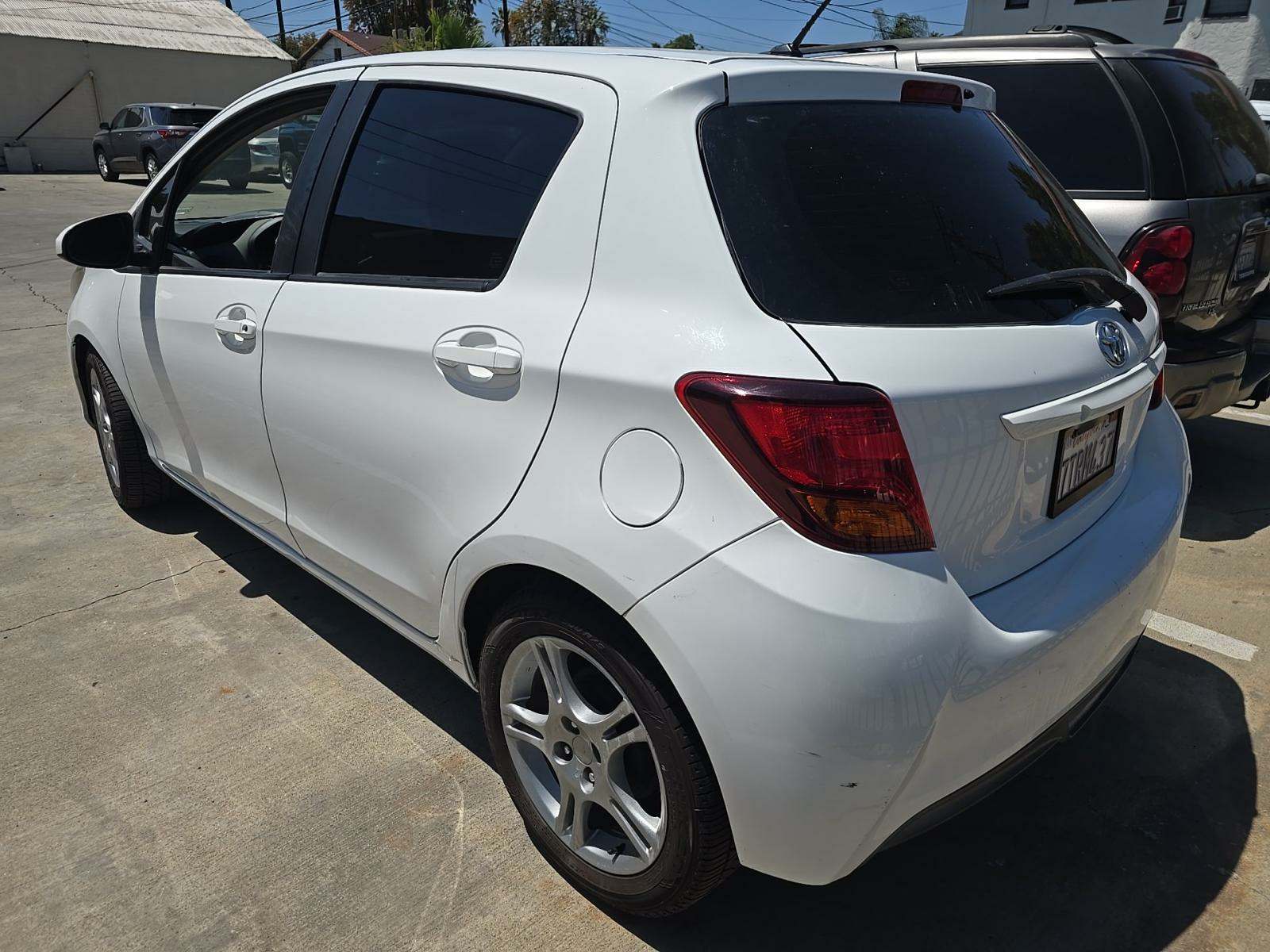 2017 Toyota Yaris SE FWD