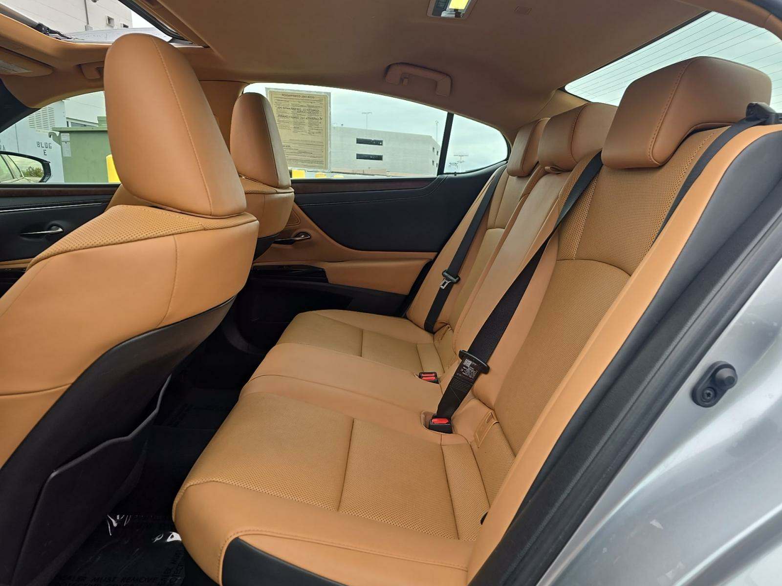 2022 Lexus ES ES 300h FWD