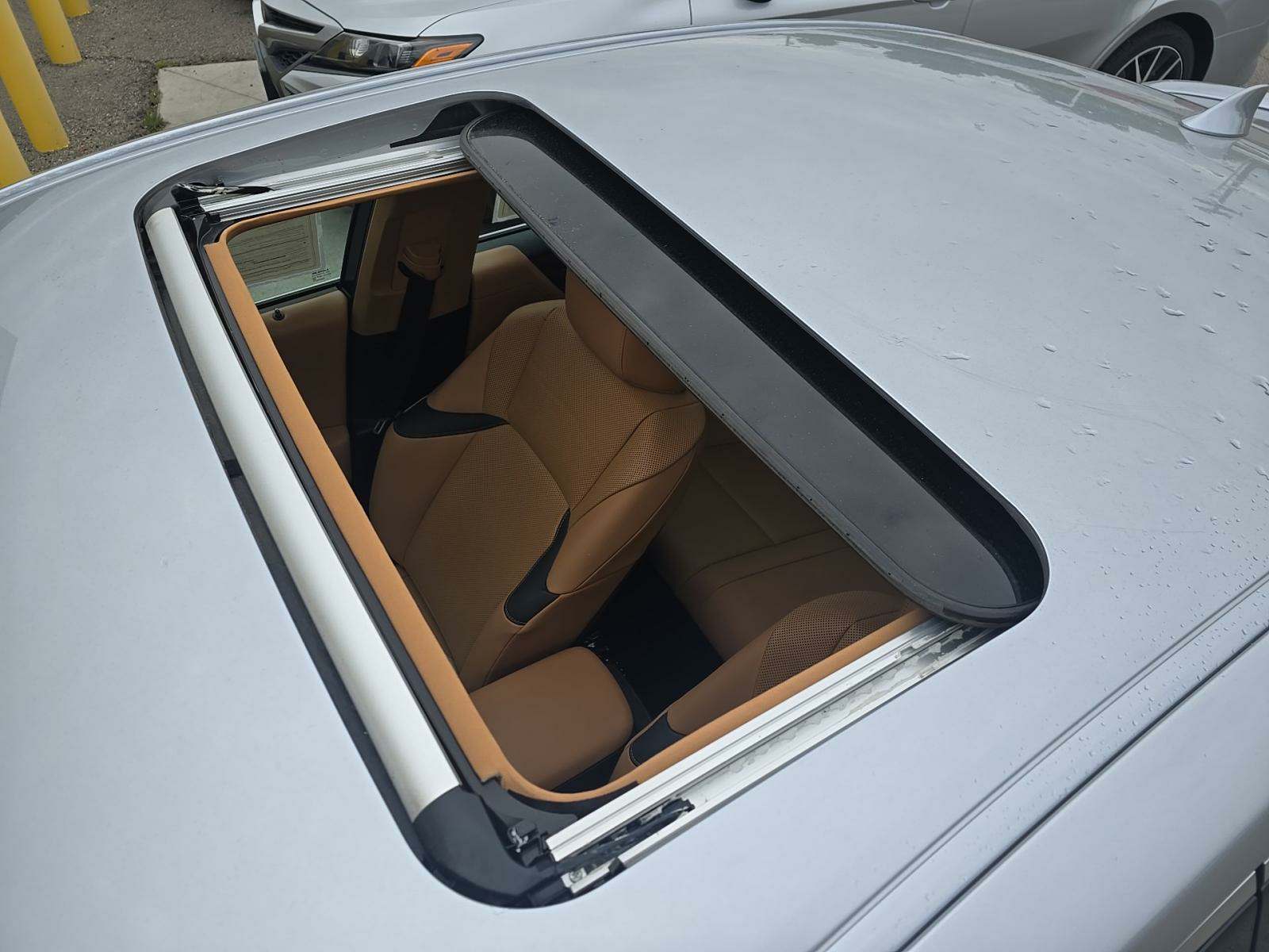 2022 Lexus ES ES 300h FWD