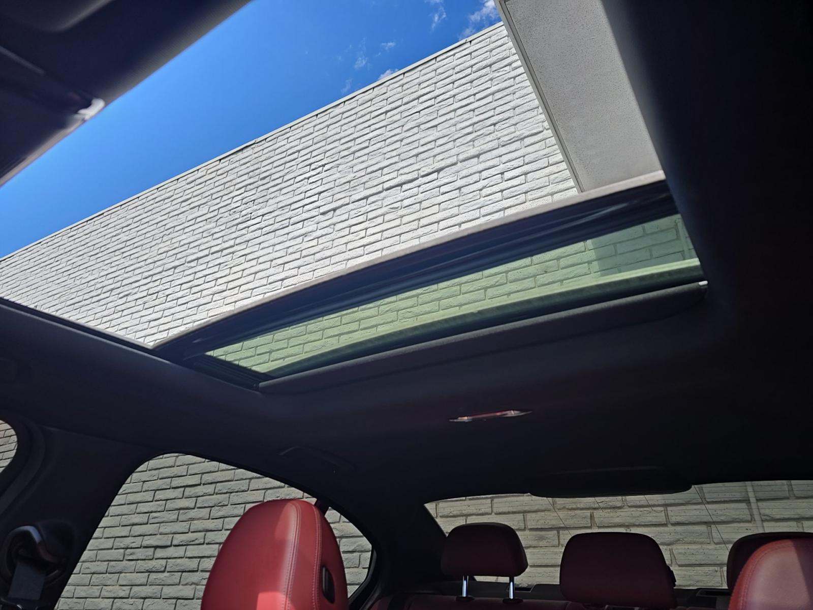 2022 BMW 3 Series 330i RWD