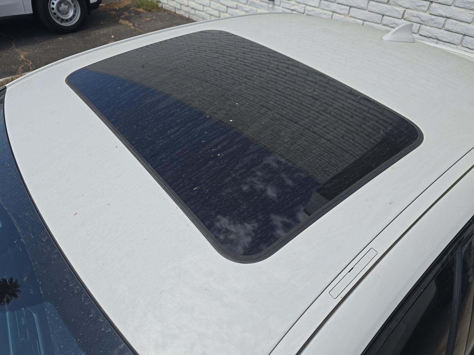 2022 BMW 3 Series 330i RWD