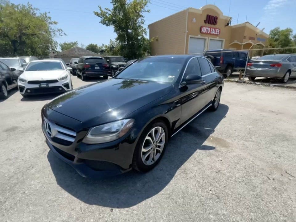 2018 Mercedes-Benz C 300 Sedan