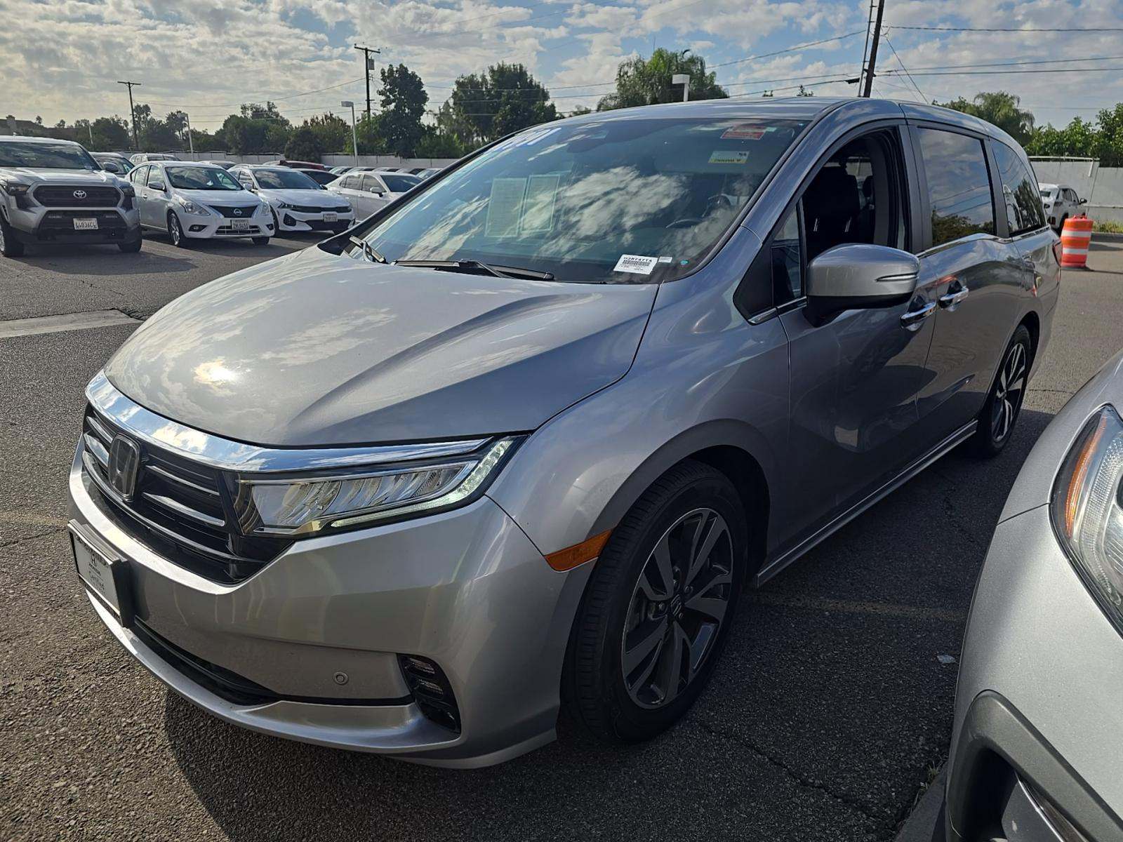 2023 Honda Odyssey Touring FWD