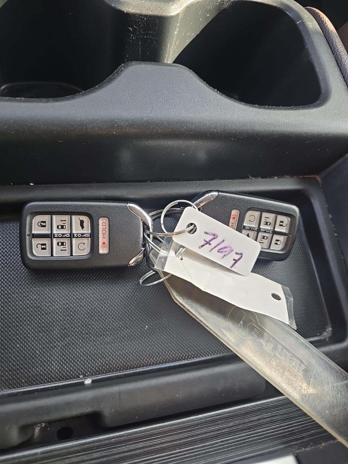 2023 Honda Odyssey Touring FWD