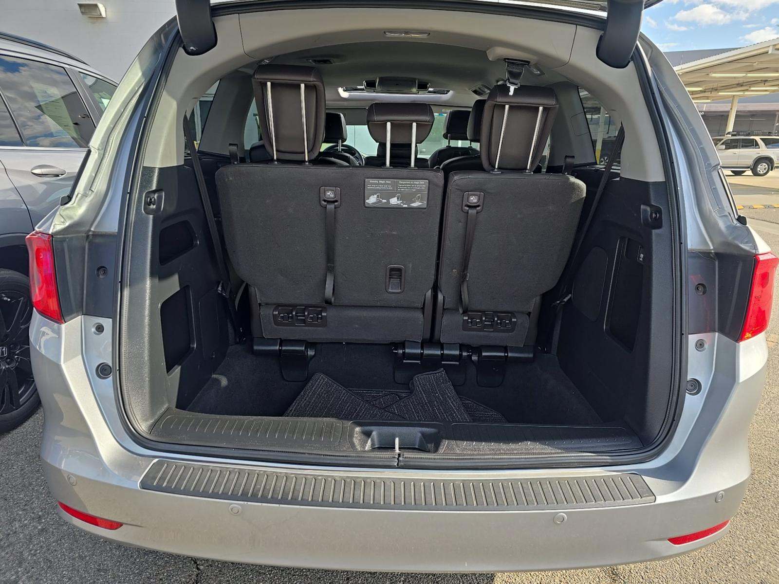 2023 Honda Odyssey Touring FWD