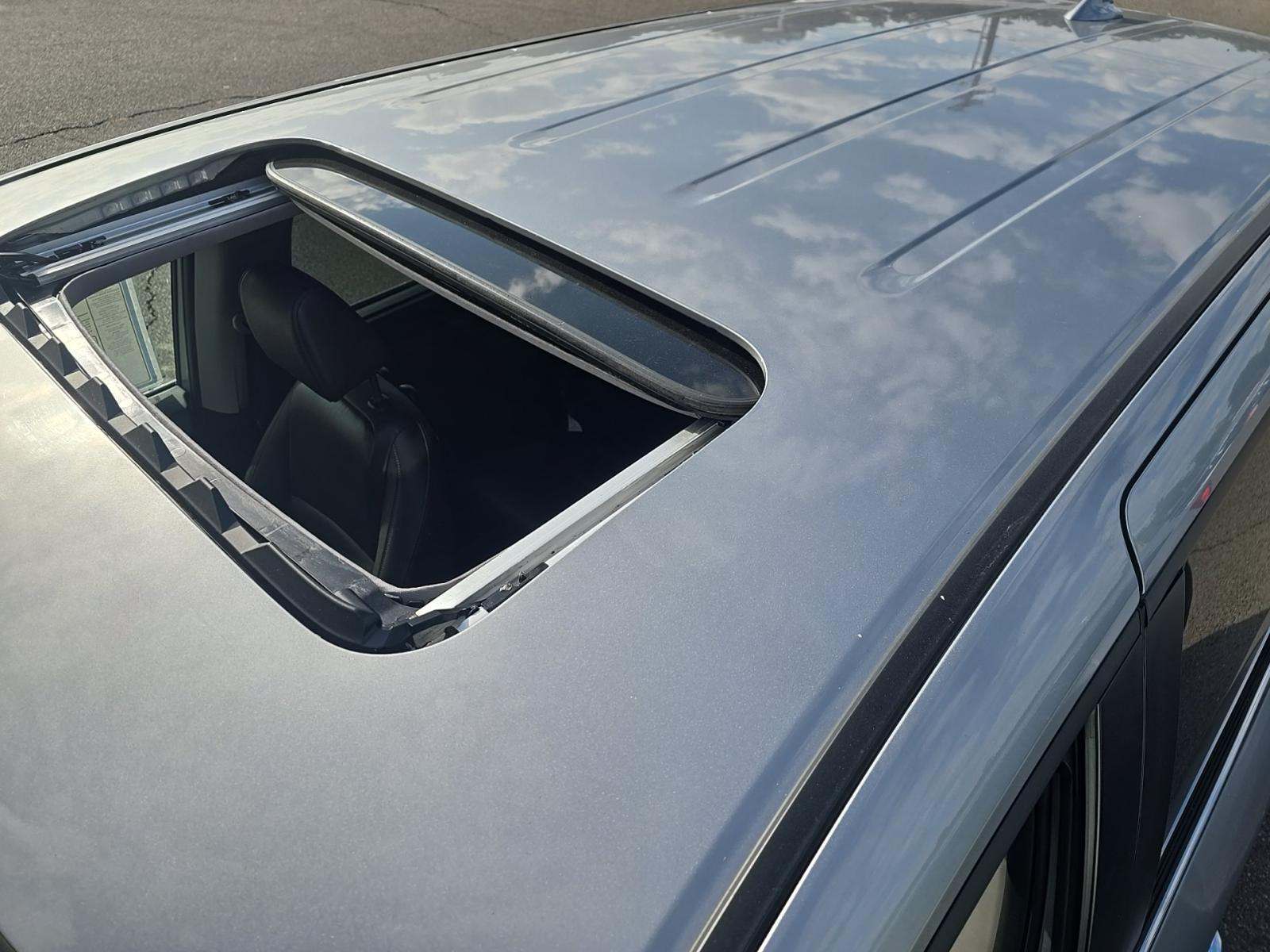 2023 Honda Odyssey Touring FWD