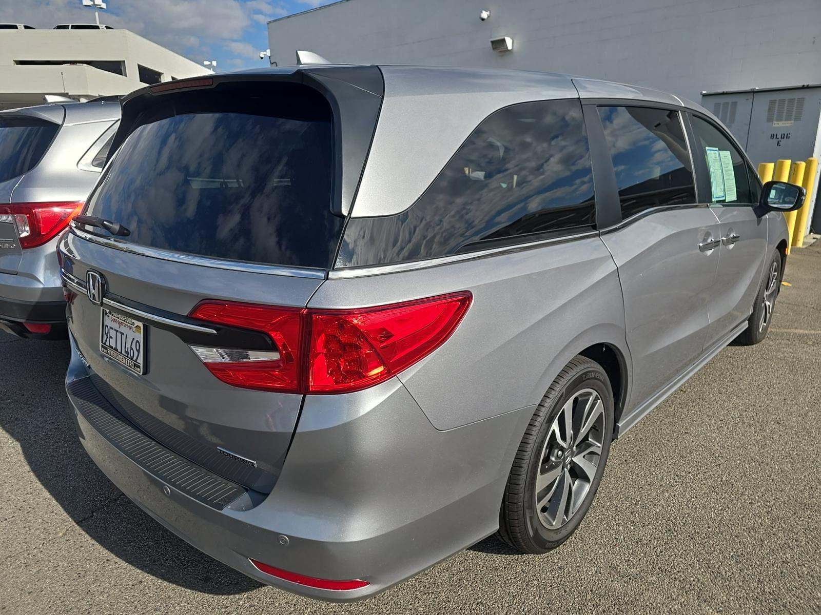 2023 Honda Odyssey Touring FWD