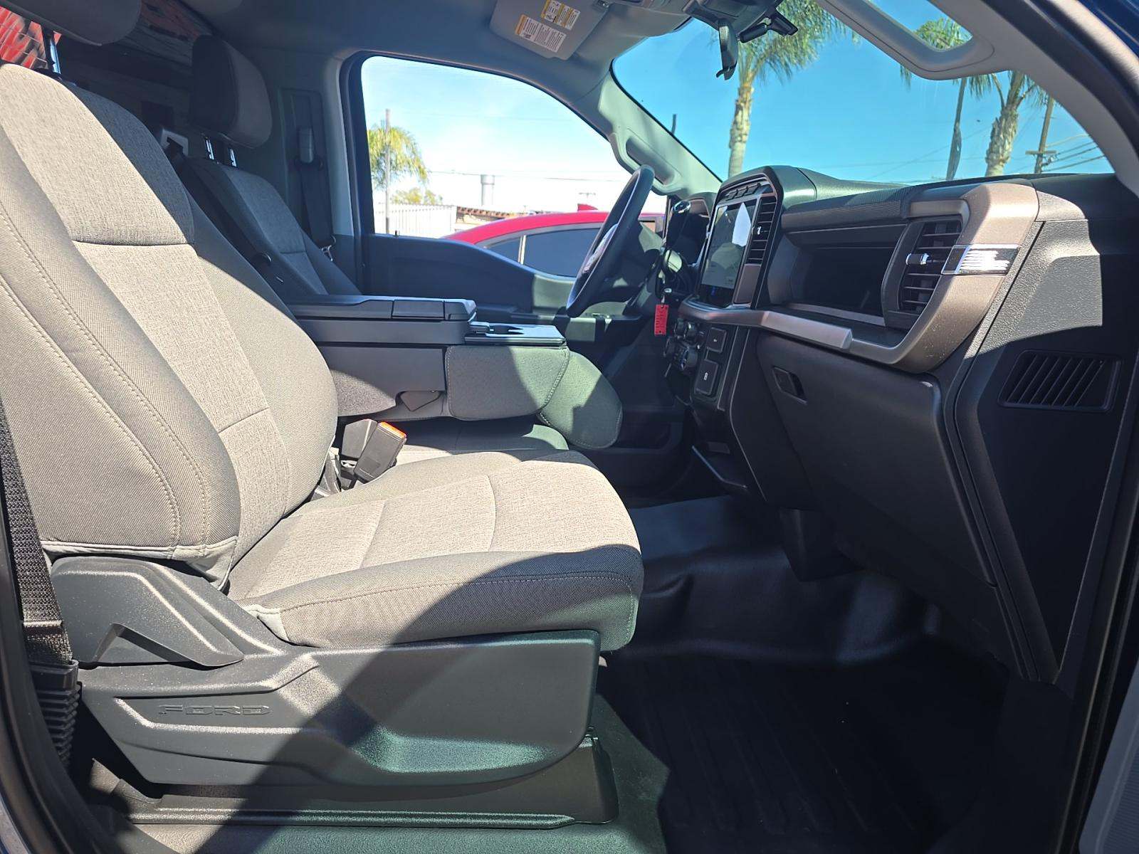 2024 Ford F-150 XL AWD