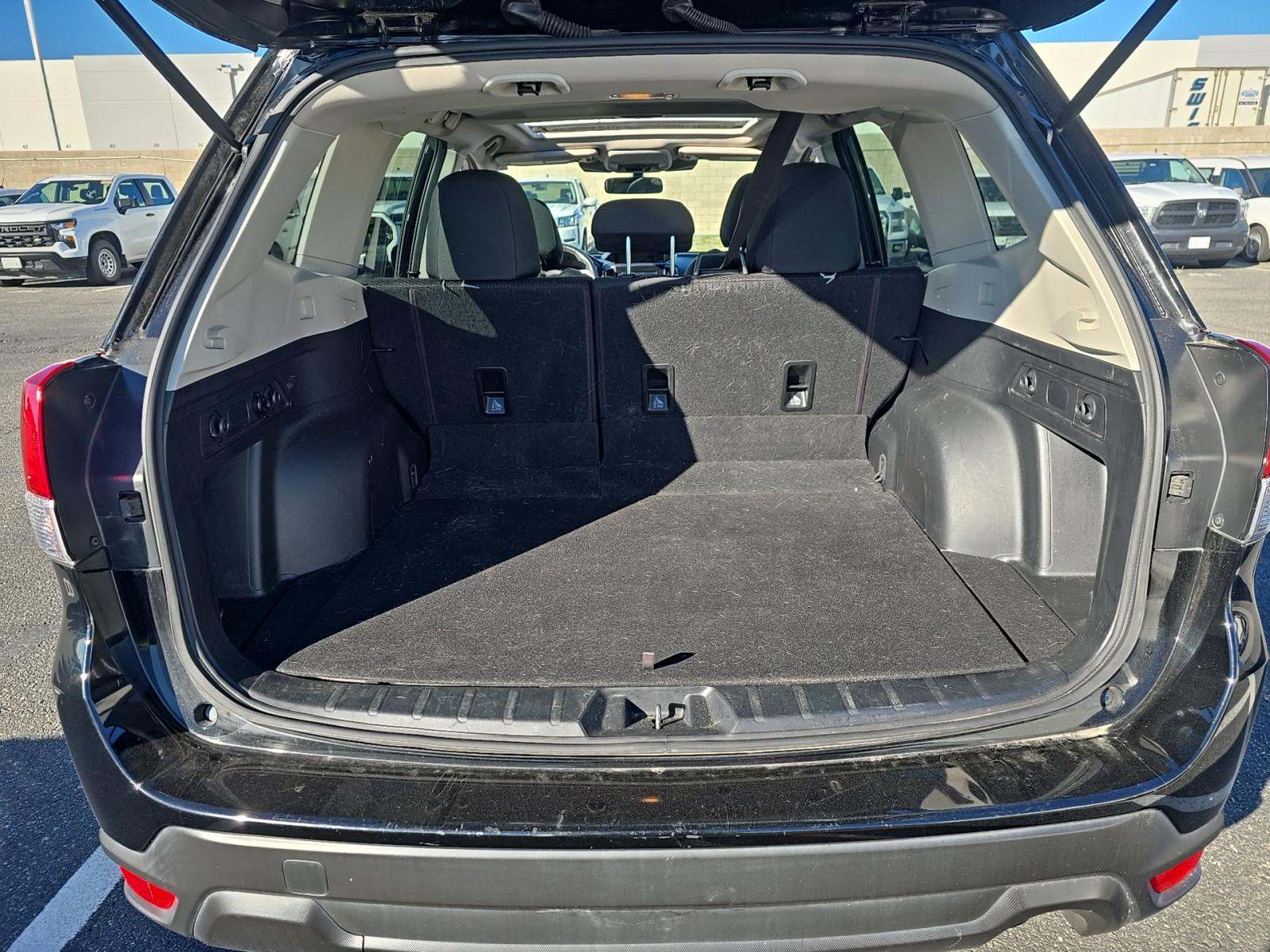 2023 Subaru Forester Premium AWD